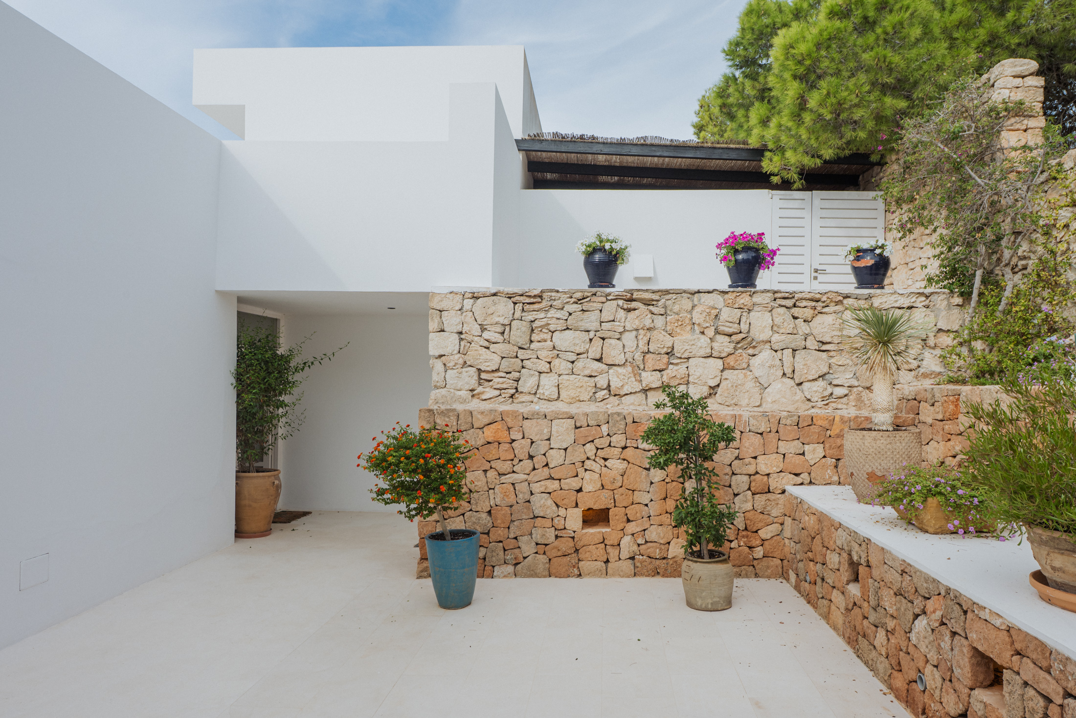 DN-Luxury-Ibiza-Villa-For-Sale-Casa-Mediterraneo-Roca-Llisa (21)