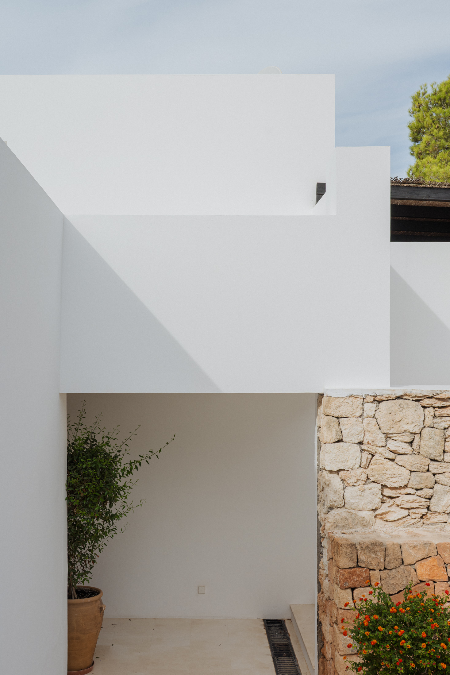 DN-Luxury-Ibiza-Villa-For-Sale-Casa-Mediterraneo-Roca-Llisa (22)