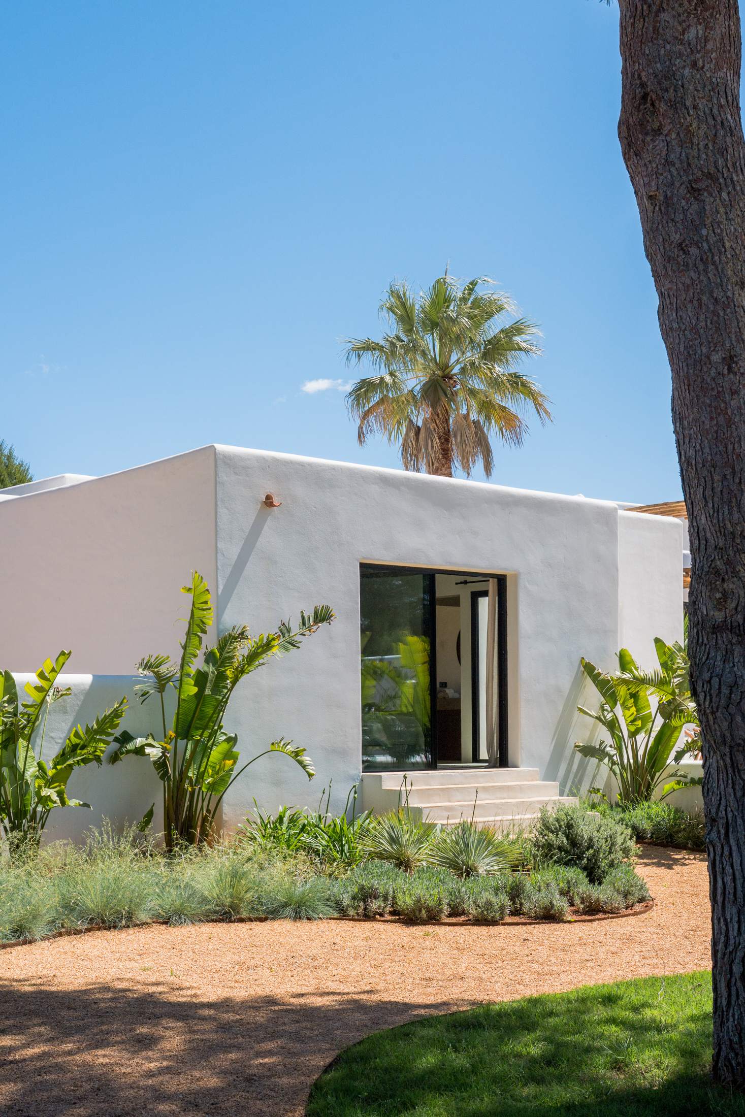 DN-Luxury-Ibiza-Villa-For-Sale-North-East-Coast (3)