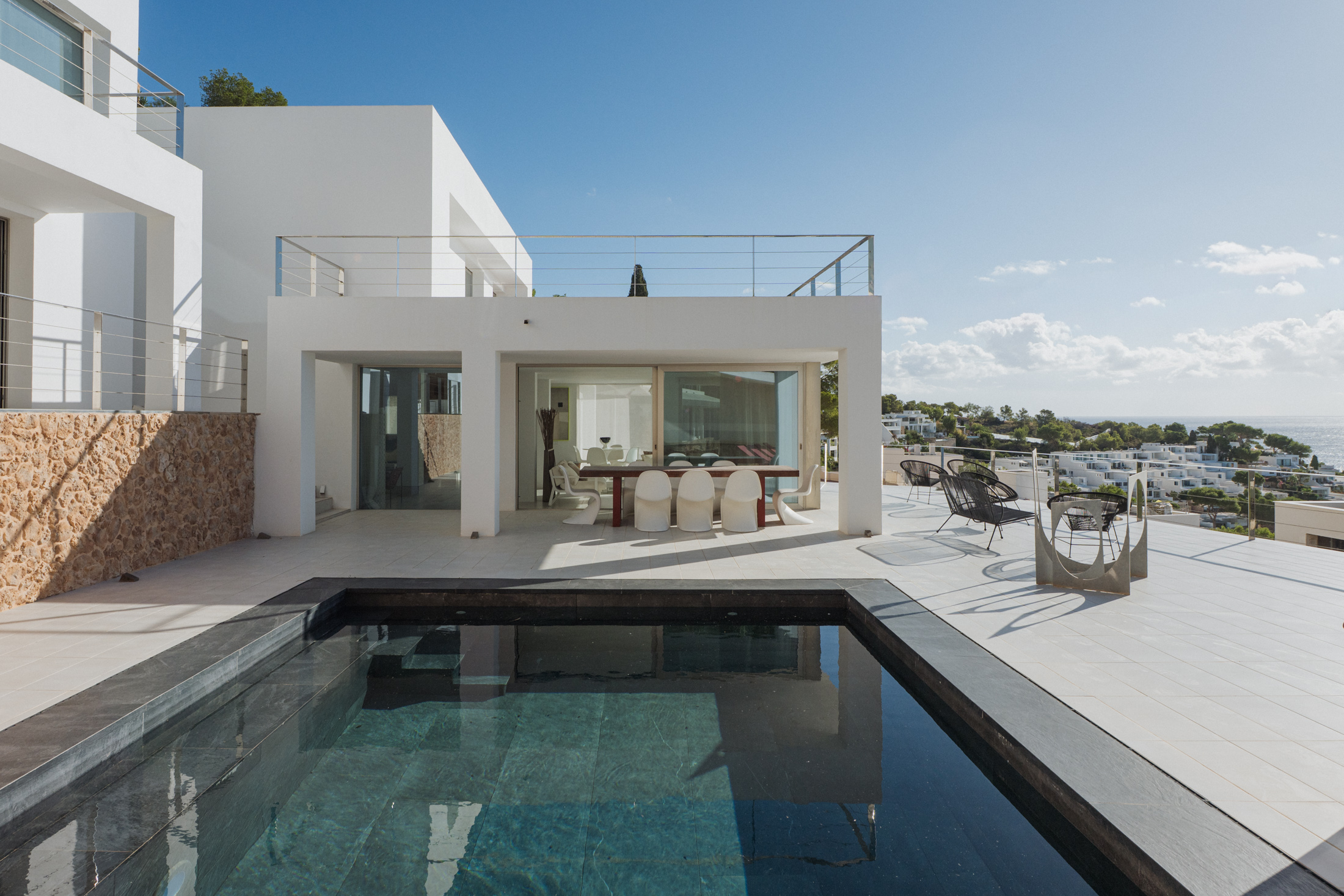 DN-Luxury-Villa-For-Sale-Casa-Art-Roca-Llisa (27)