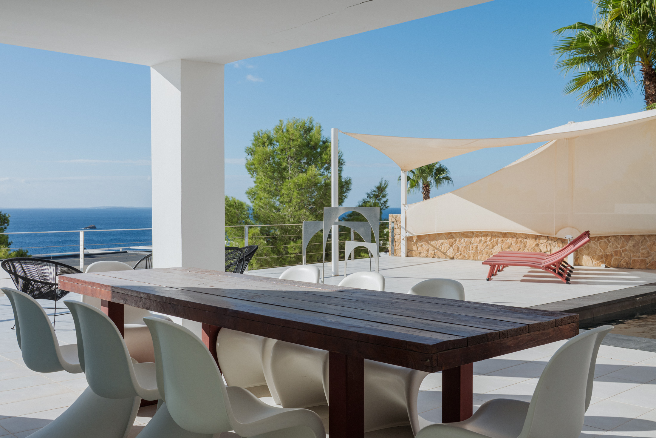 DN-Luxury-Villa-For-Sale-Casa-Art-Roca-Llisa (37)