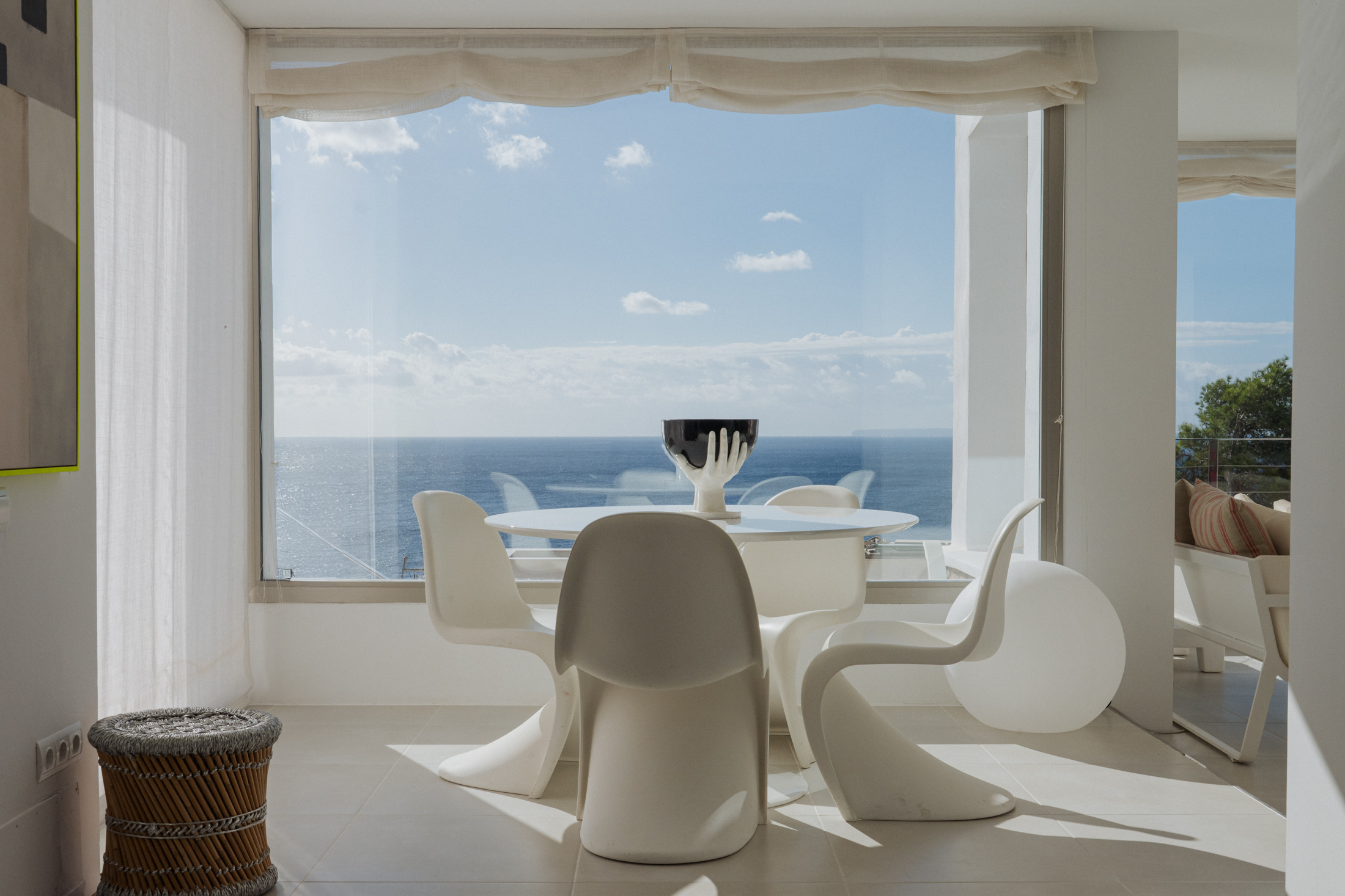 DN-Luxury-Villa-For-Sale-Casa-Art-Roca-Llisa (47)