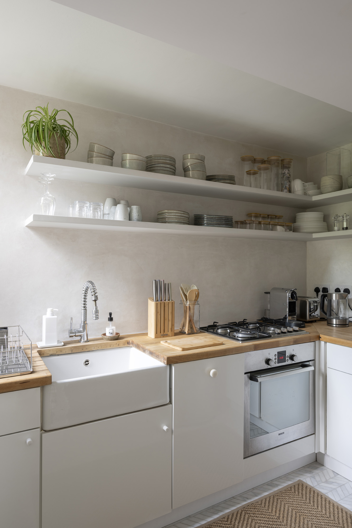 DN-North-Kensington-Flat-For-Rent-Basset-Road-1_Lo (6)