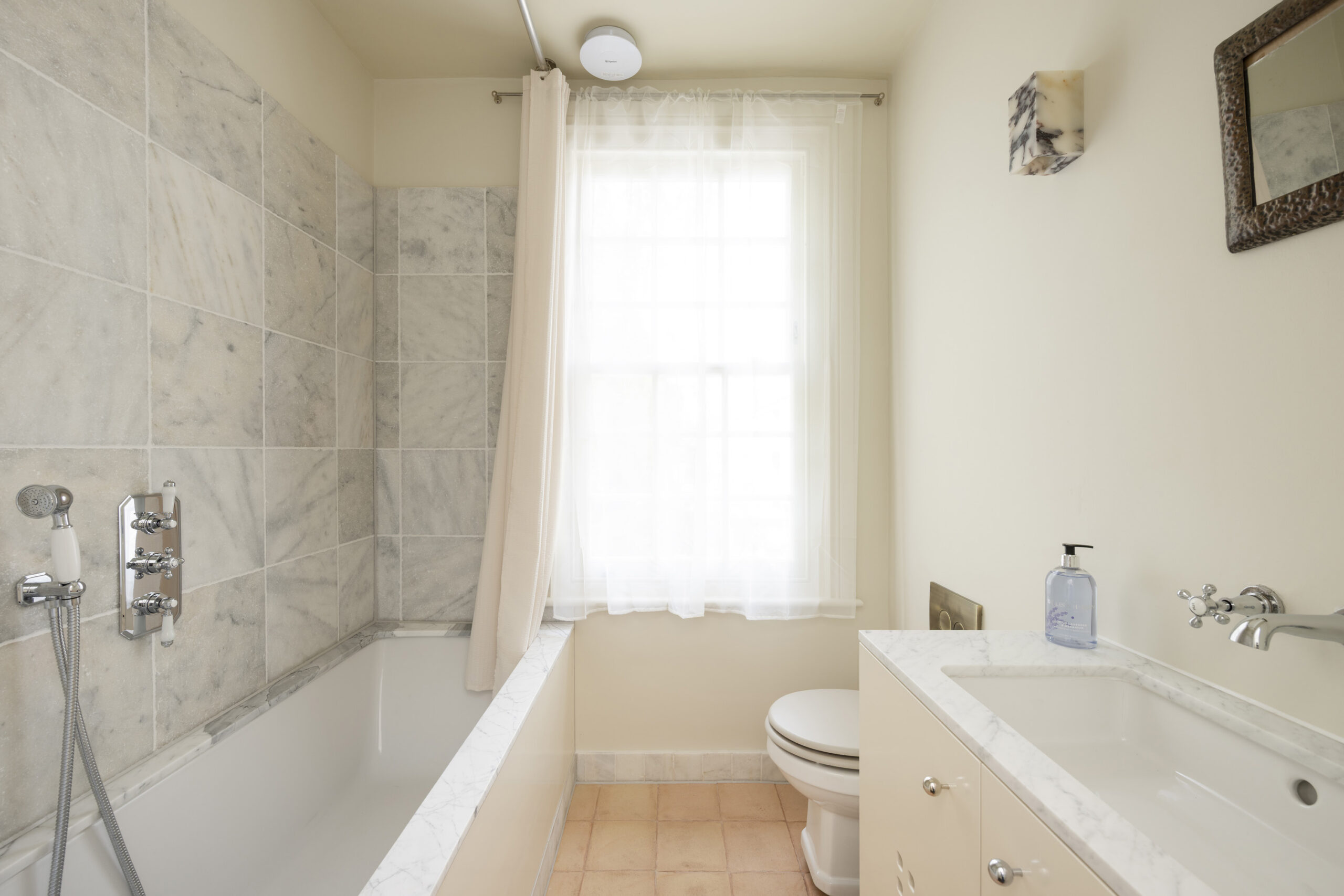 DN-North-Kensington-House-For-Rent-Wilsham-Street-26_Lo