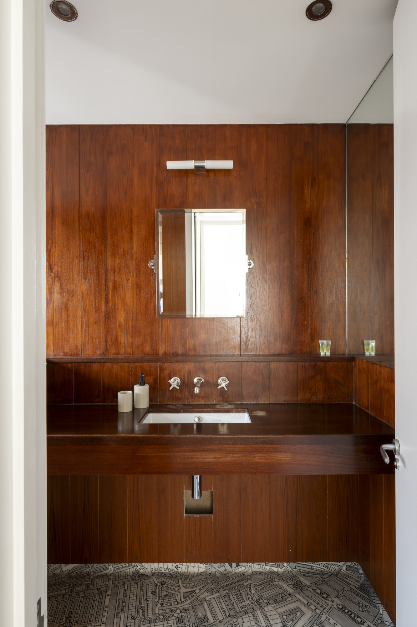 DN-Notting-Hill-Apartment-For-Rent-Westbourne-Grove-24_Lo