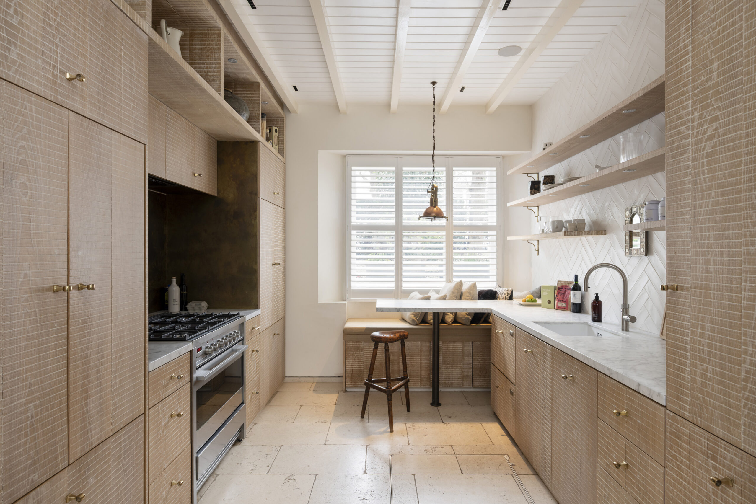DN-Notting-Hill-Flat-For-Sale-Pembridge-Crescent-17_Lo