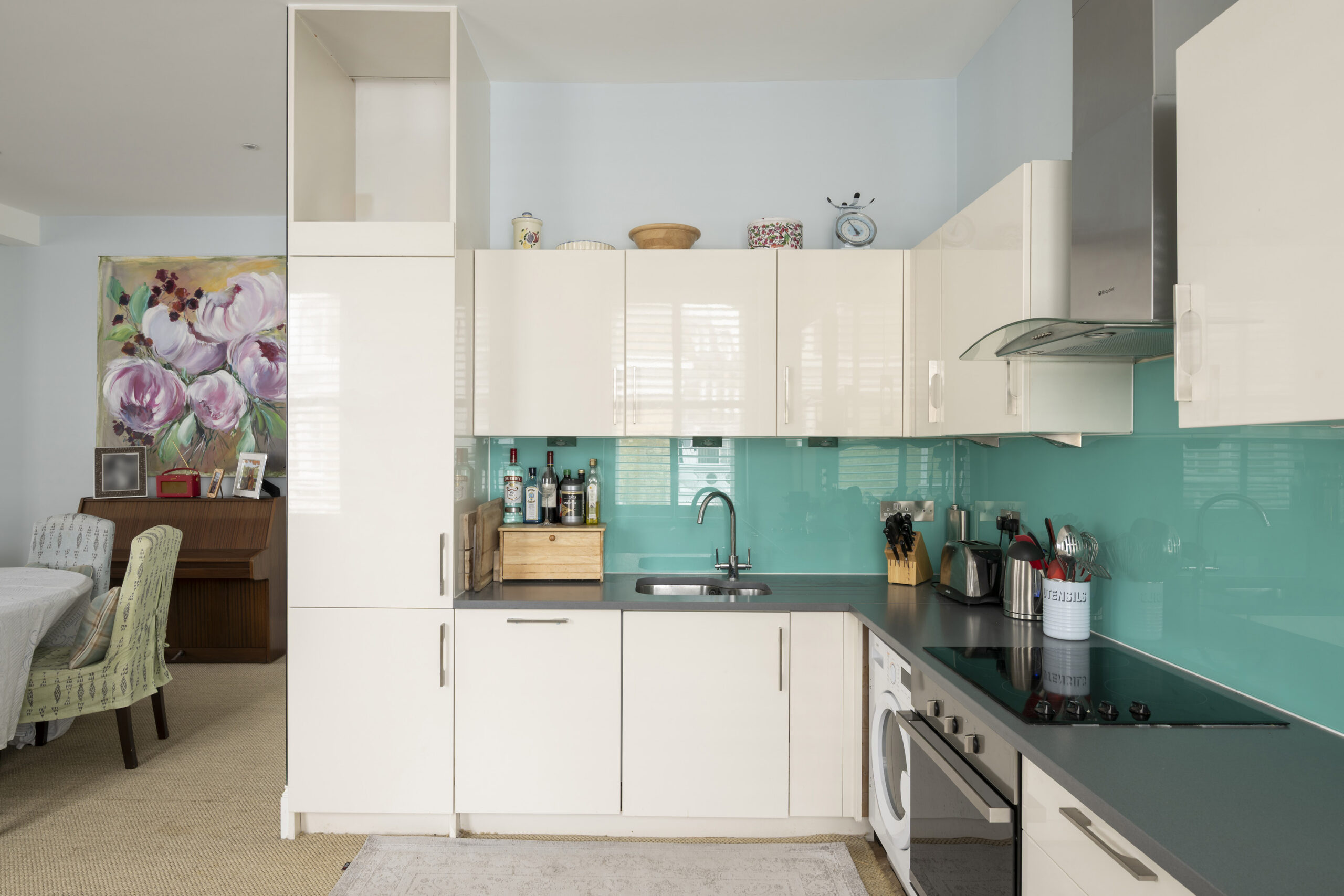 DN-Notting-Hill-Flat-For-Sale- Westbourne-Grove-8_Lo