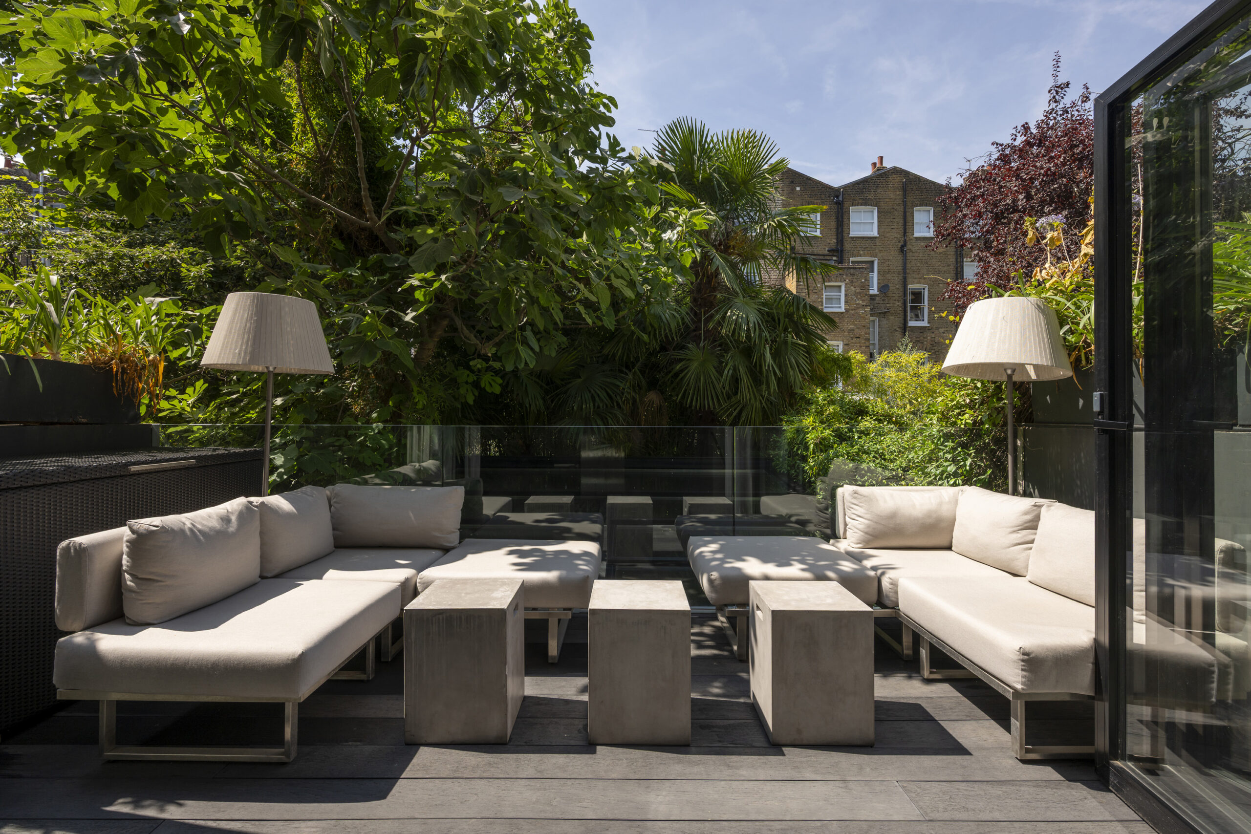 DN-Notting-Hill-House-For-Sale-Garden-Alexander-Street-1_Lo