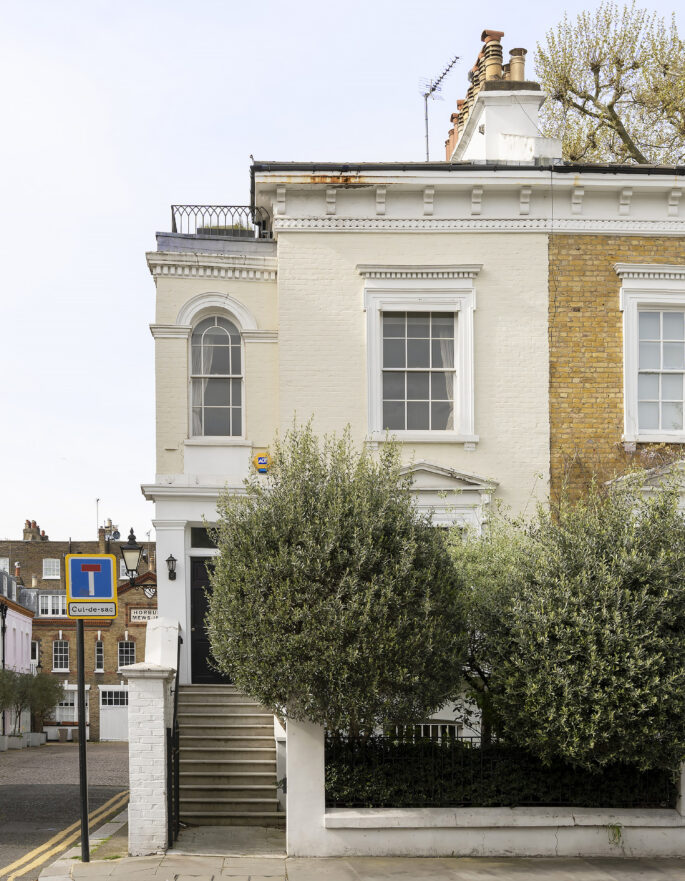 DN-Notting-Hill-House-For-Sale-Ladbroke-Road-22_Lo-edit