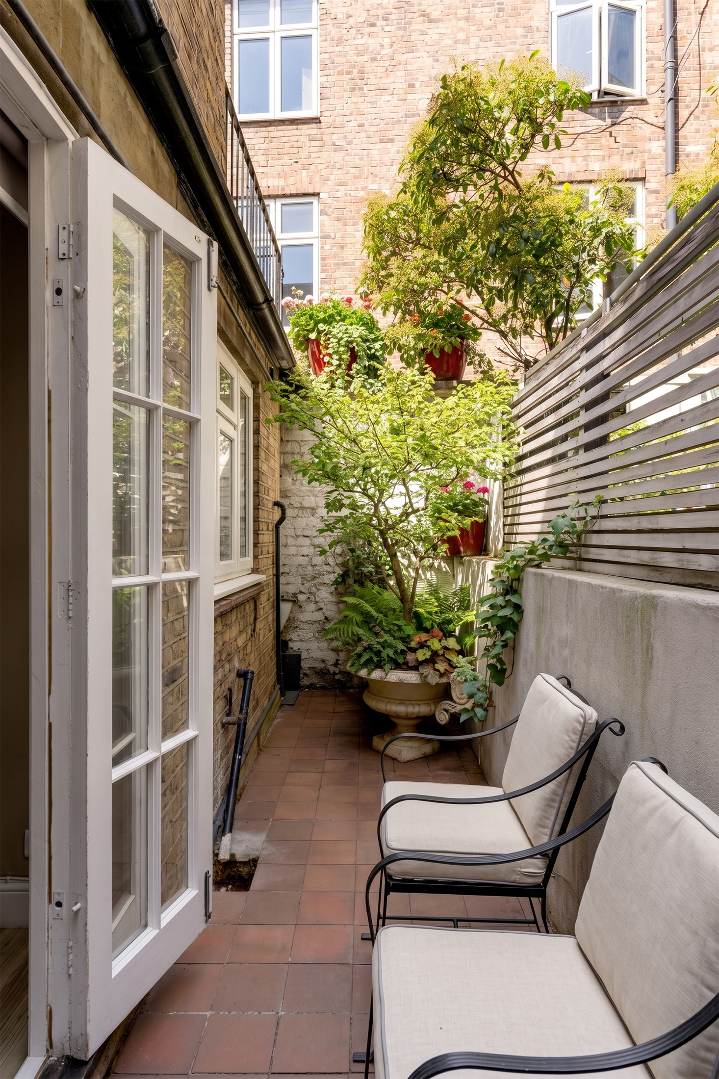 DN-Property-For-Rent-Donne-Place_