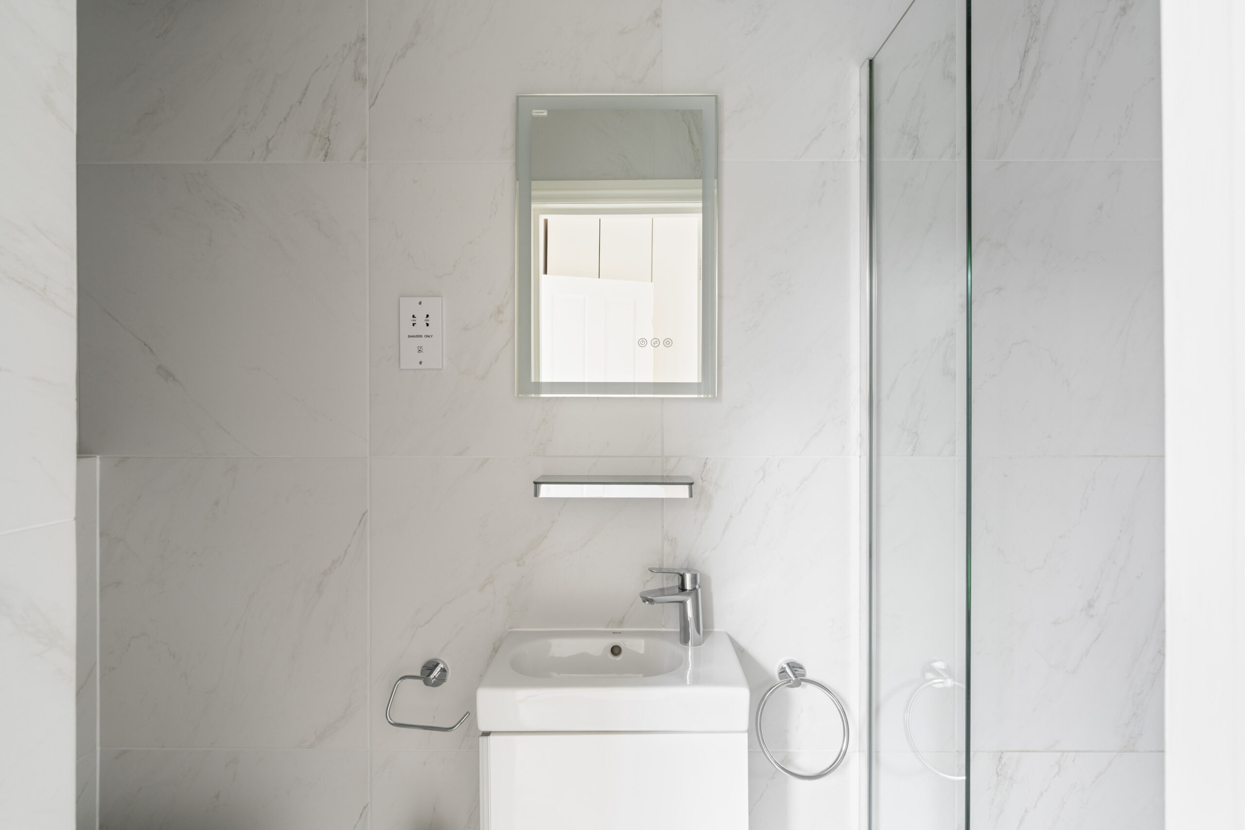 DN-Property-For-Rent-Emperors-Gate-20_Lo