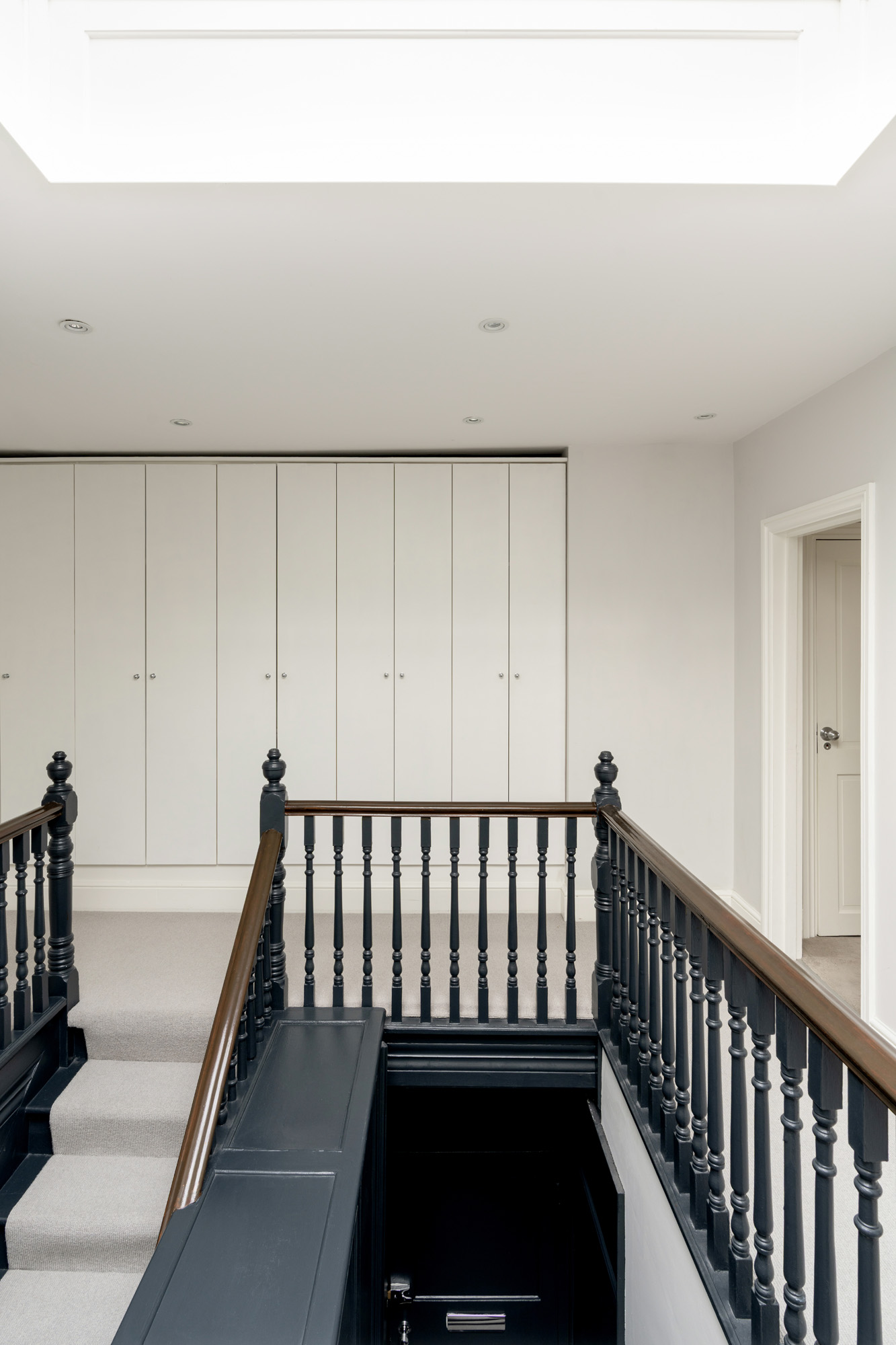 DN-Property-For-Rent-Emperors-Gate-24_Lo