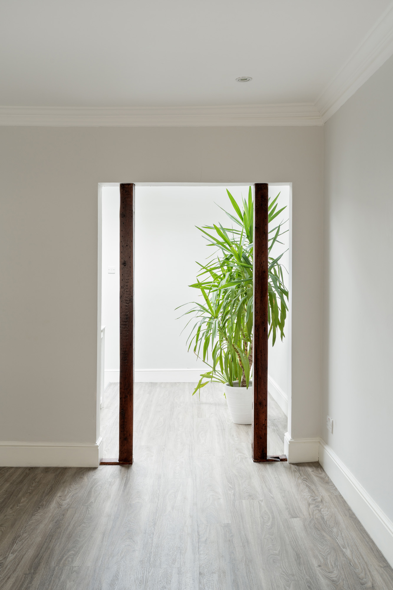 DN-Property-For-Rent-Emperors-Gate-9_Lo