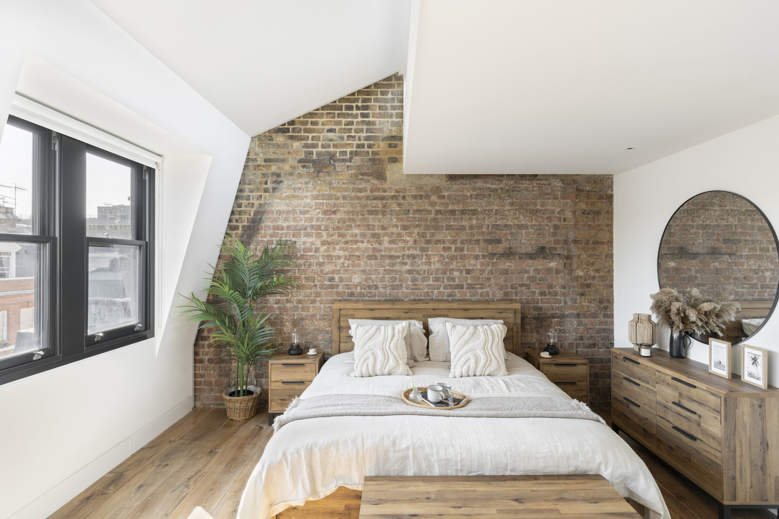 DN-Property-For-Rent-Great-Titchfield-Street-25_Lo