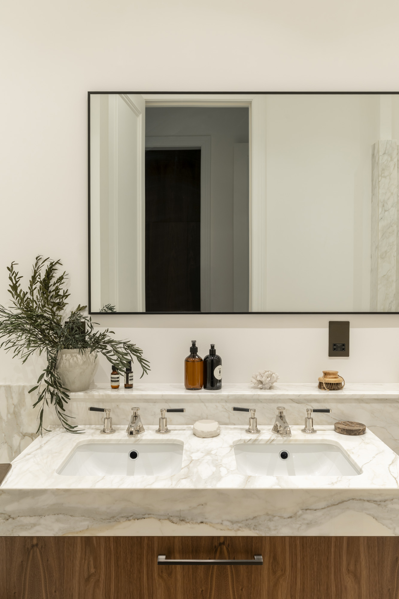 DN-Property-For-Rent-Wellington-Court-5_Lo