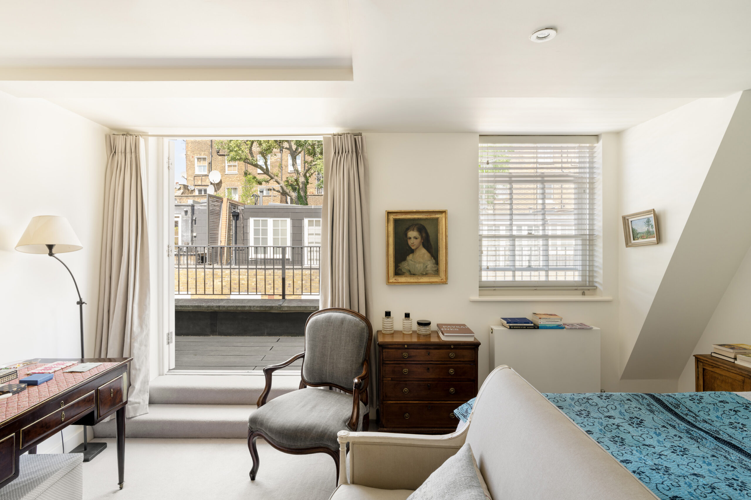 DN-Property-For-Sale-Kensington-Park-Mews-13_Lo