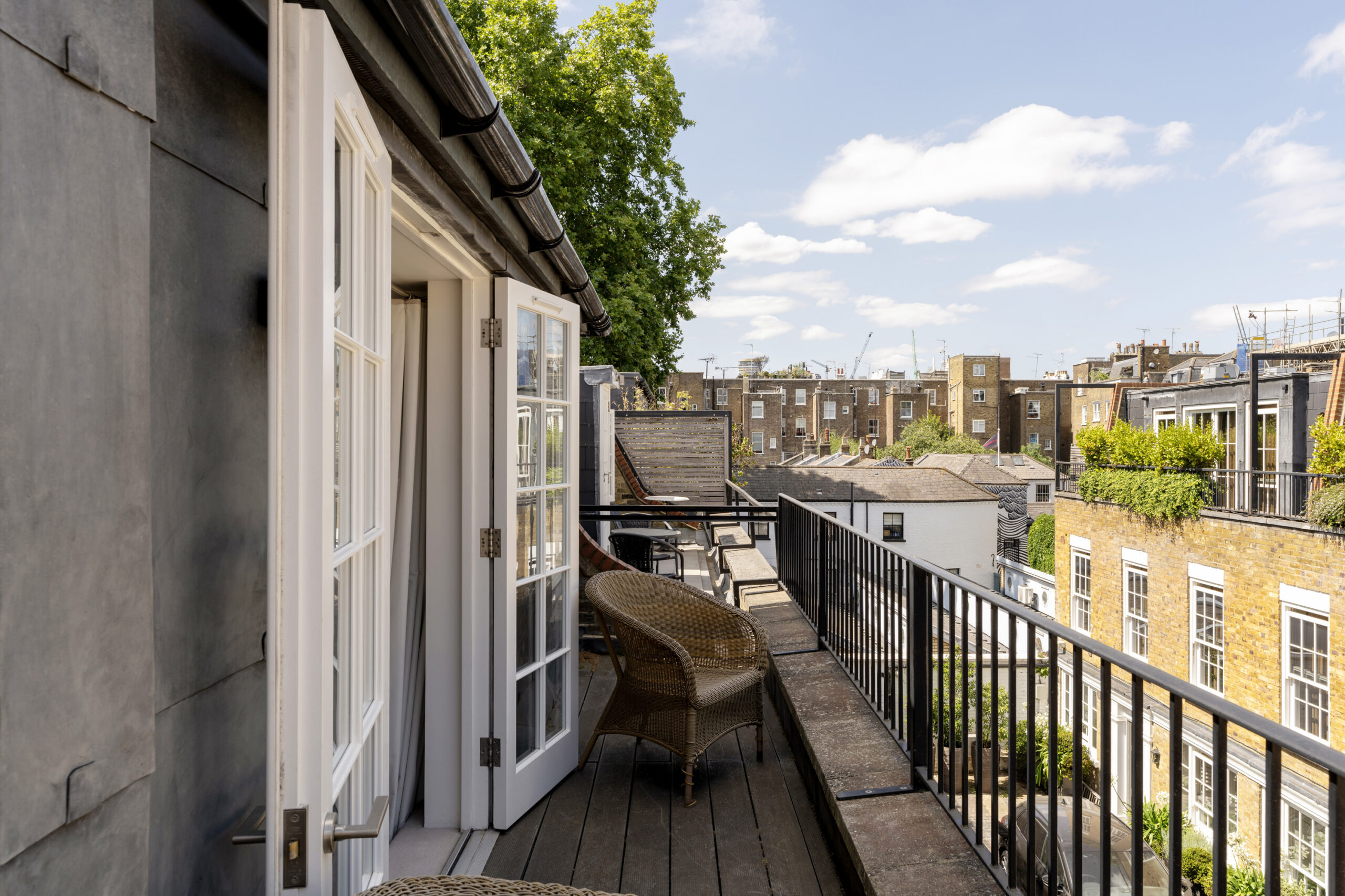 DN-Property-For-Sale-Kensington-Park-Mews-20_Lo