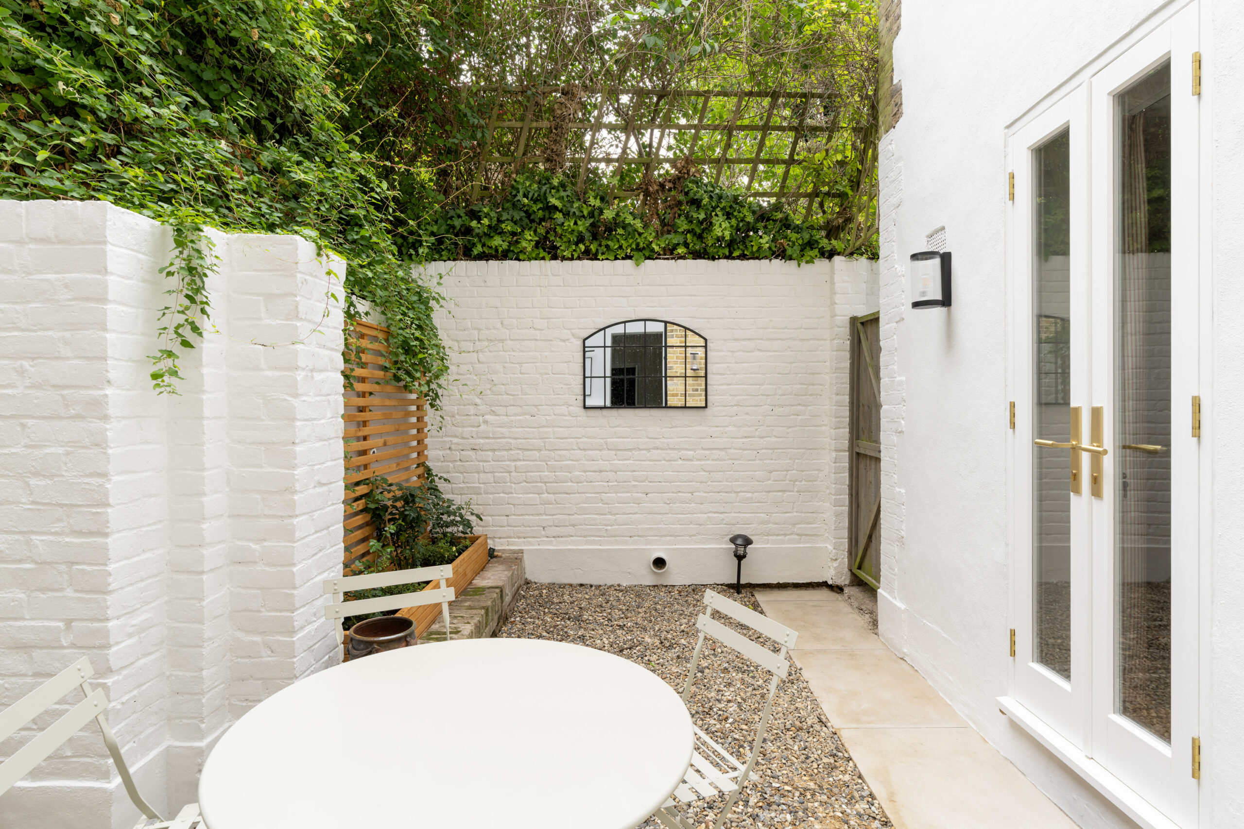 DN-Property-For-Sale-Ladroke-Square-16_Lo
