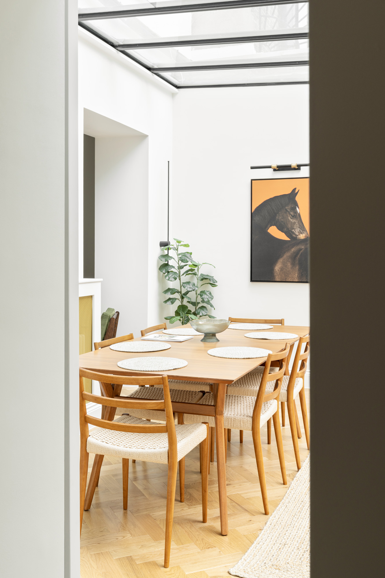 DN-Property-For-Sale-Ladroke-Square-25_Lo