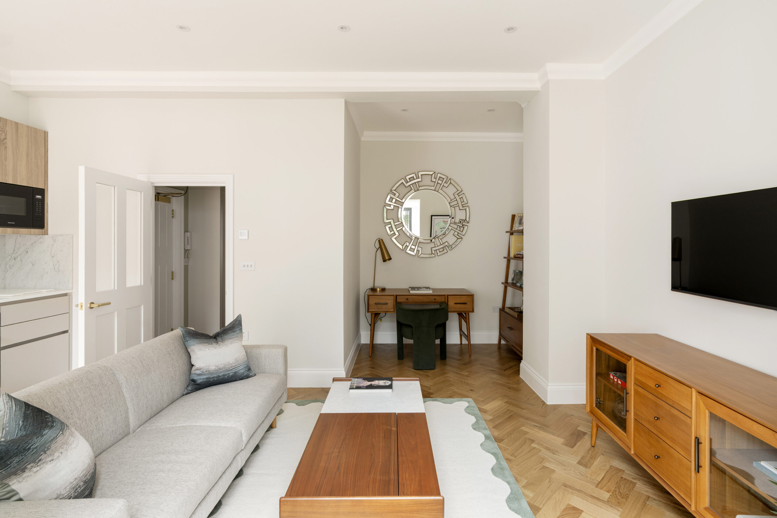 DN-Property-For-Sale-Ladroke-Square-7_Lo