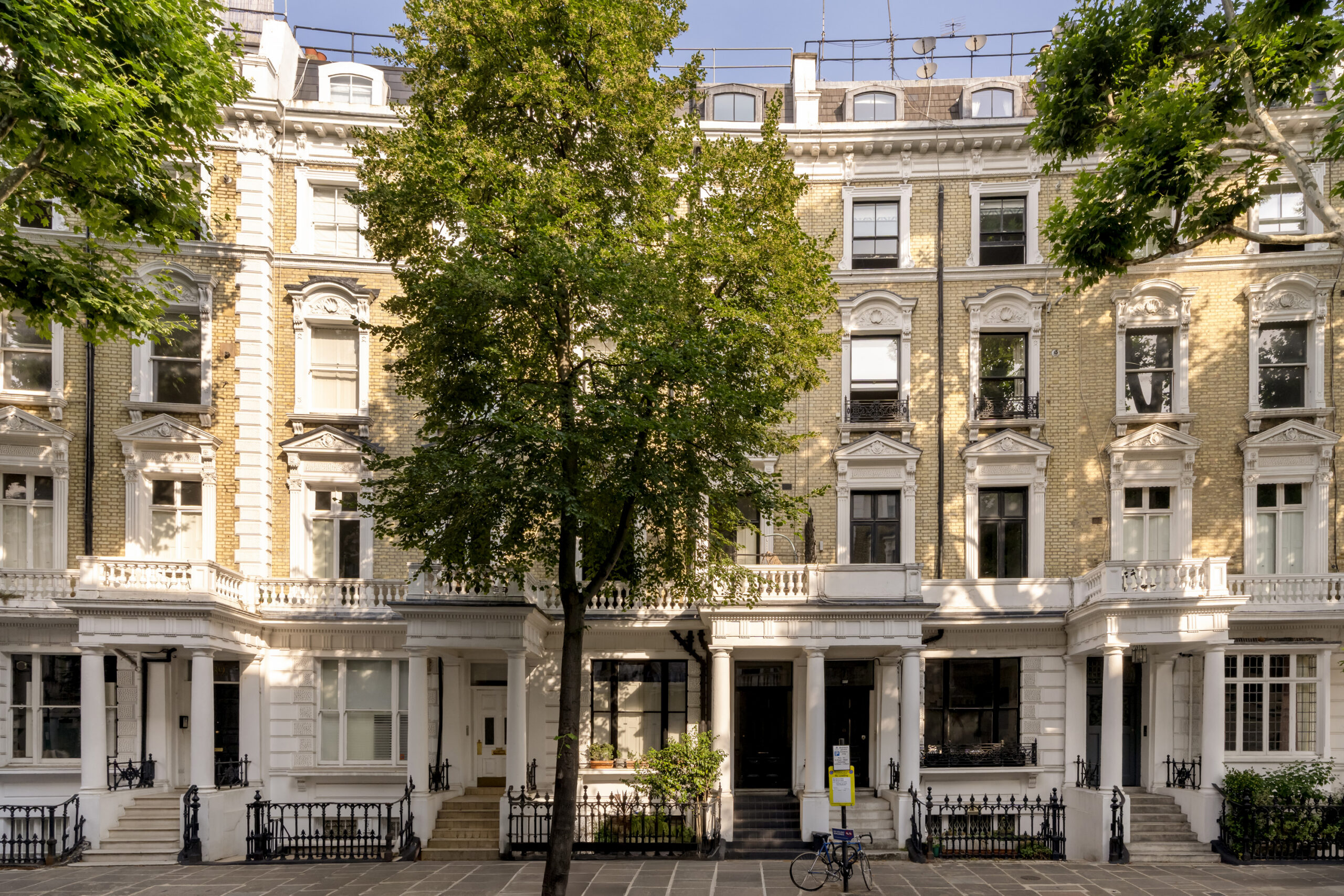 DN-Property-For-Sale-Linden-Gardens-2_Lo