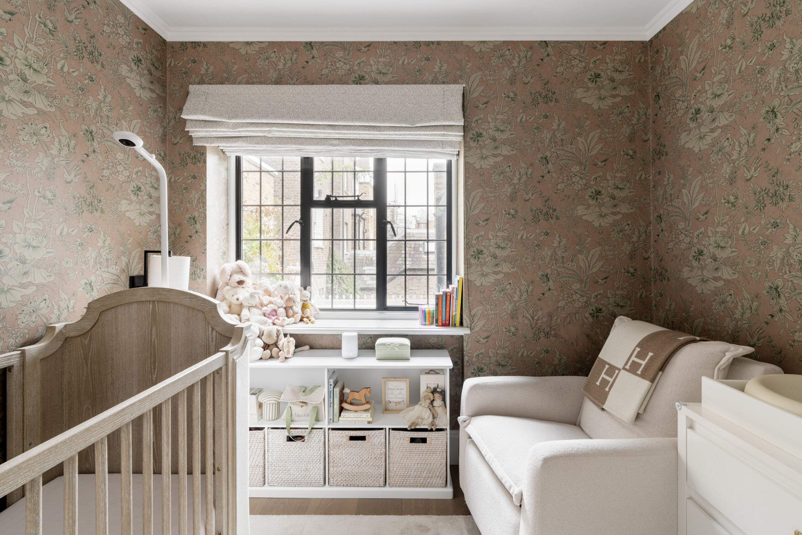 DN-Property-For-Sale-Queensdale-Road-6_Lo