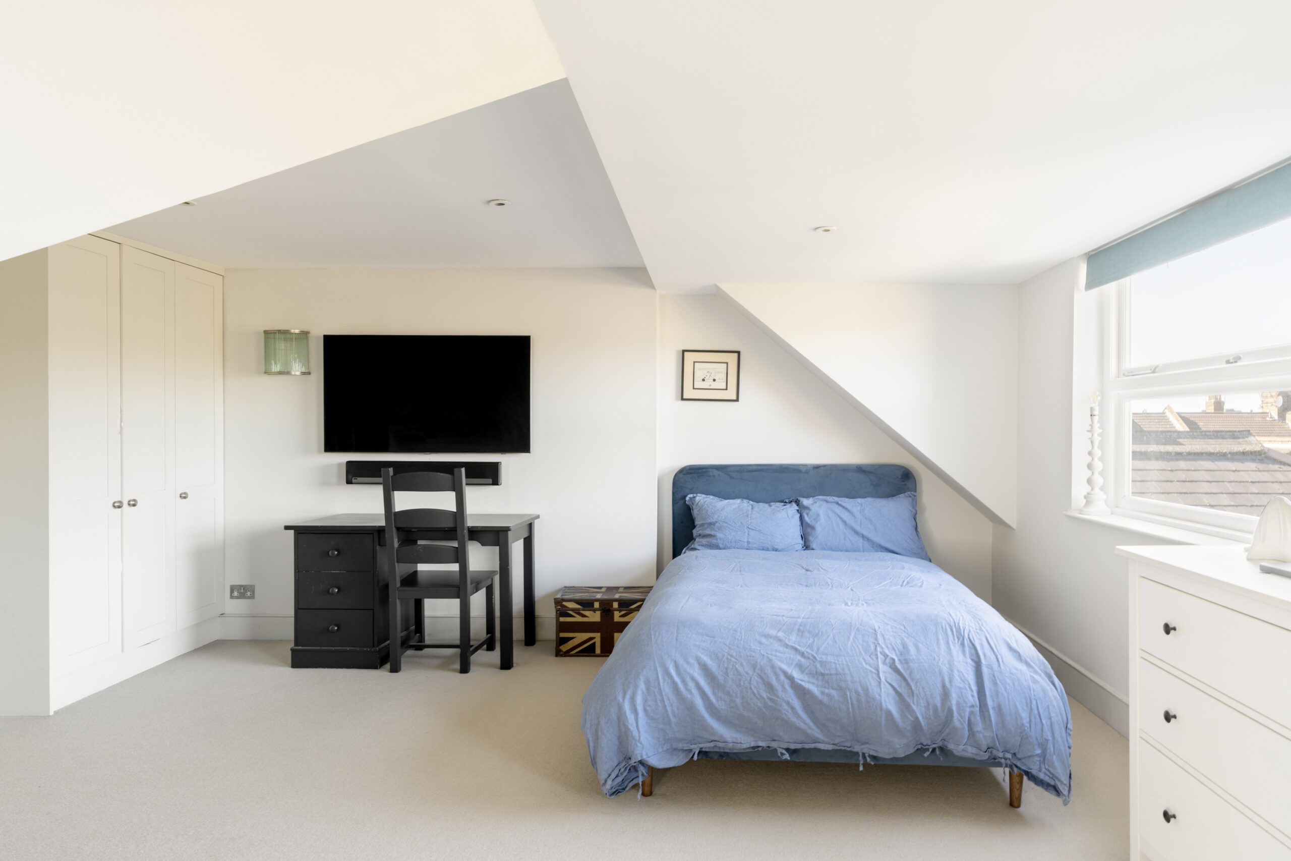 DN-Property-For-Sale-Wrentham-Avenue-42_Lo
