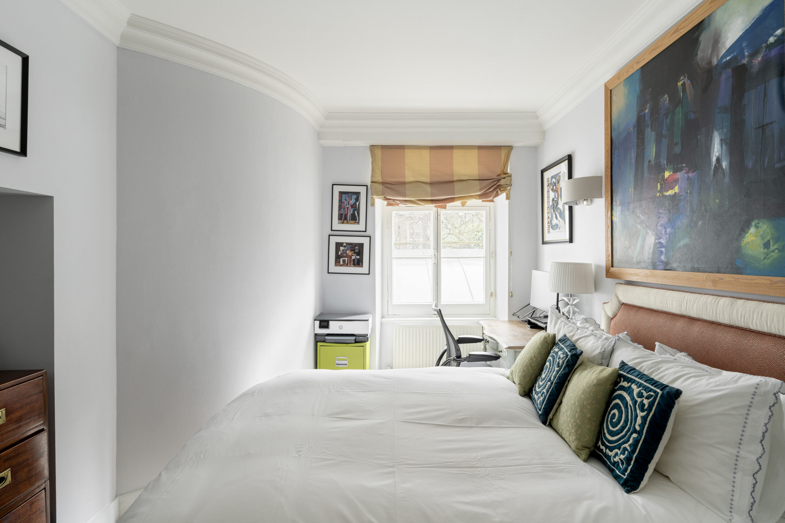 DN-Property-To-Rent-Campden-Hill-Mansions-26_Lo