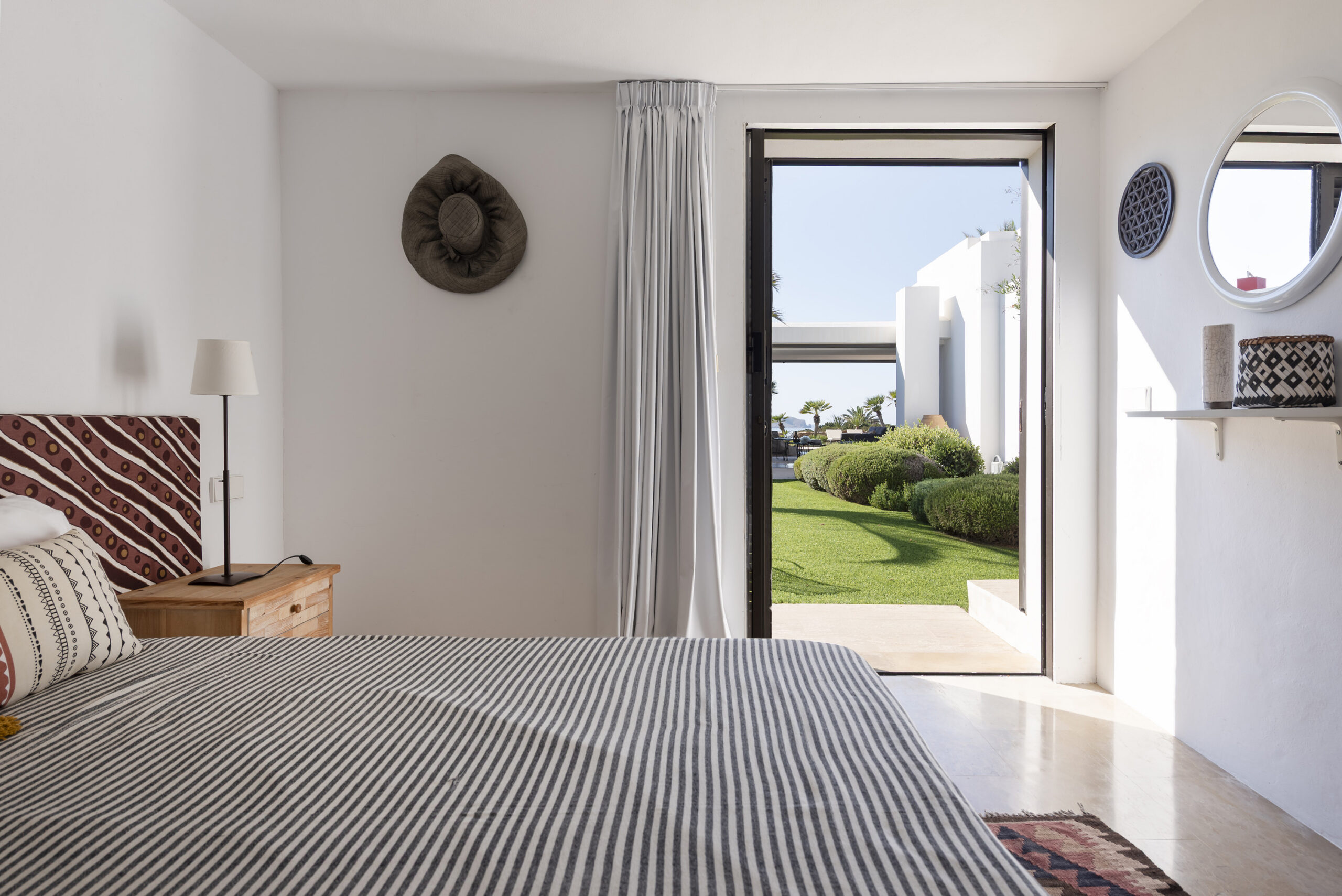 DNI-Ibiza-Villa-For-Rent-Calo-den-Real-26_Lo