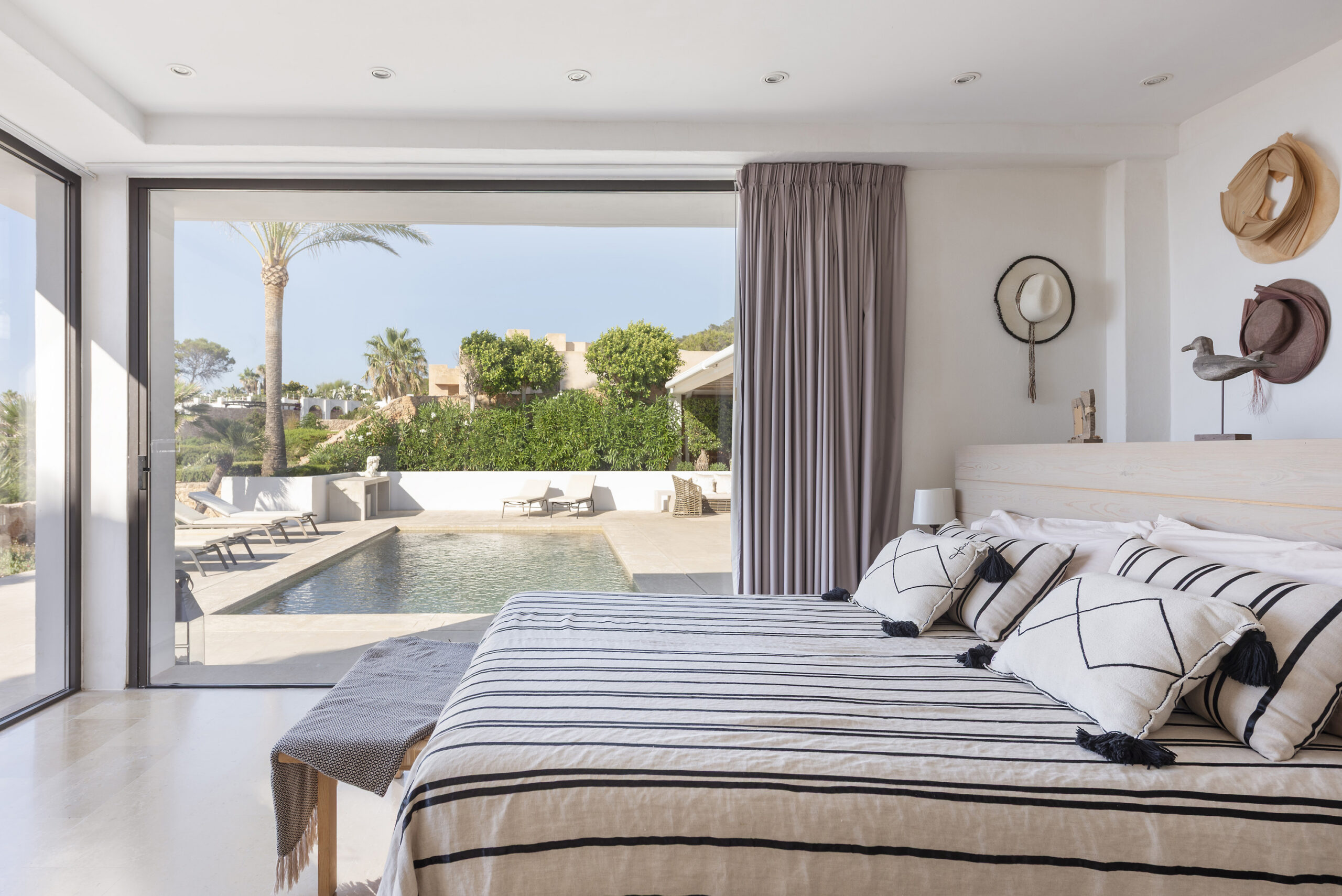 DNI-Ibiza-Villa-For-Rent-Calo-den-Real-30_Lo