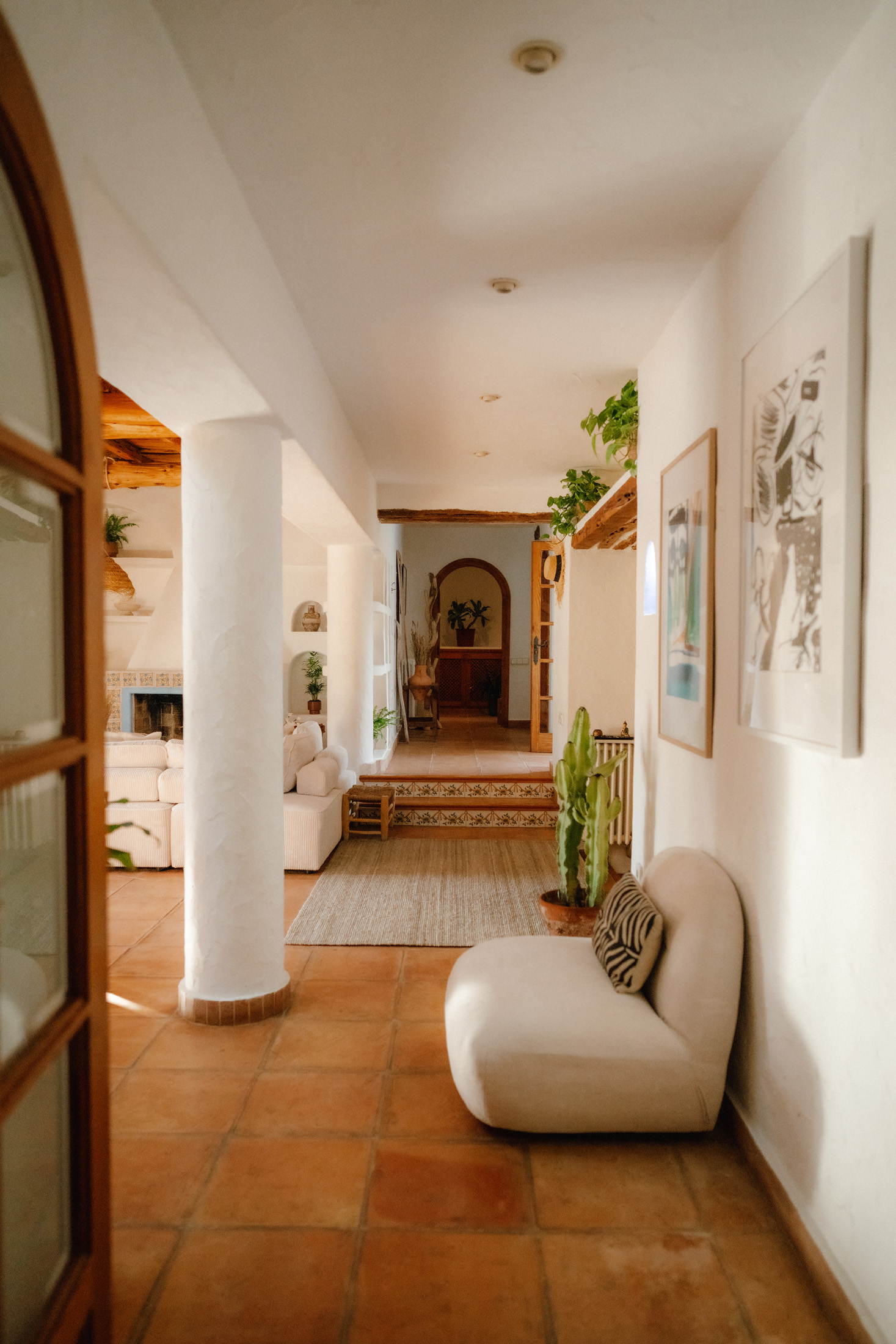 Domus-Nova-Ibiza-Luxury-Rental-Villa-Santa-Gertrudis-Can-Verdant-LR 22