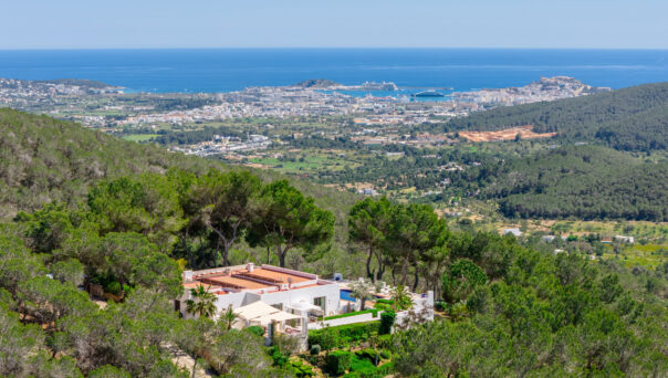 Domus-Nova-Luxury-Rental-Villa-Celestial-Terrace-central-Ibiza-LR 1