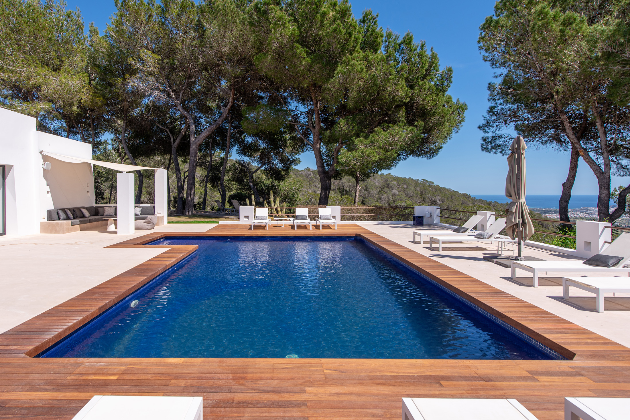 Domus-Nova-Luxury-Rental-Villa-Celestial-Terrace-central-Ibiza-LR 5