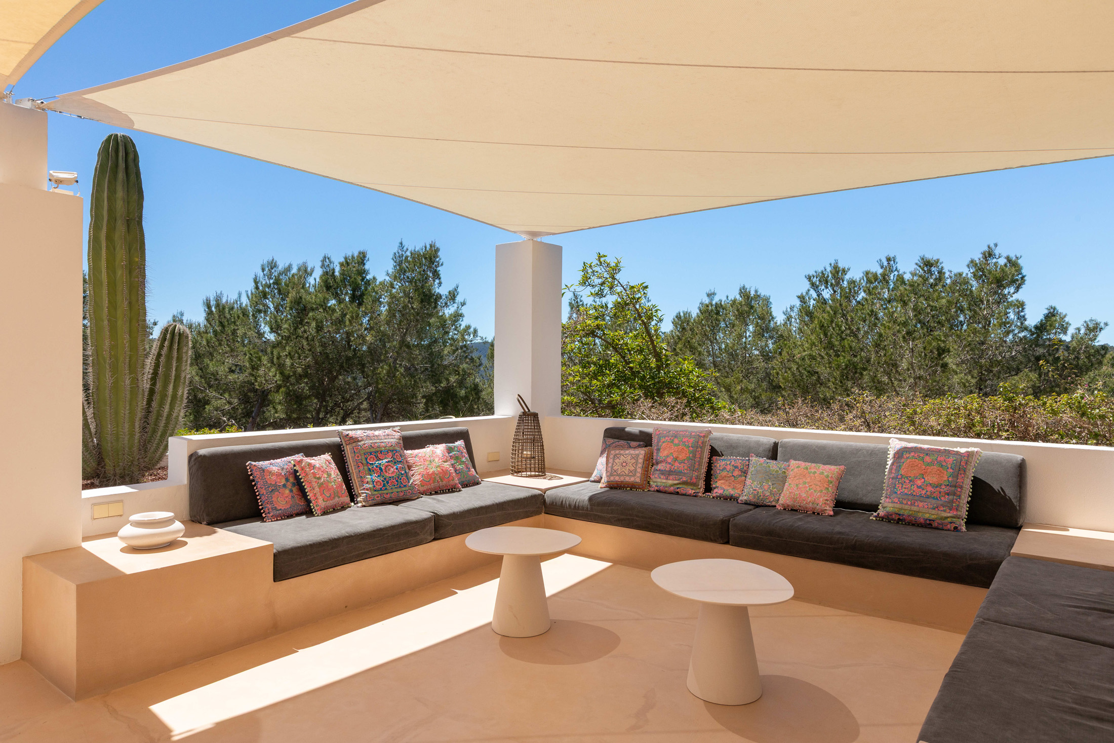 Domus-Nova-Luxury-Rental-Villa-Celestial-Terrace-central-Ibiza-LR 18