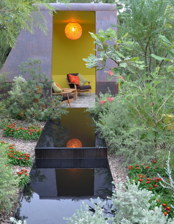 Contemporary landscape design by Jim Forgarty