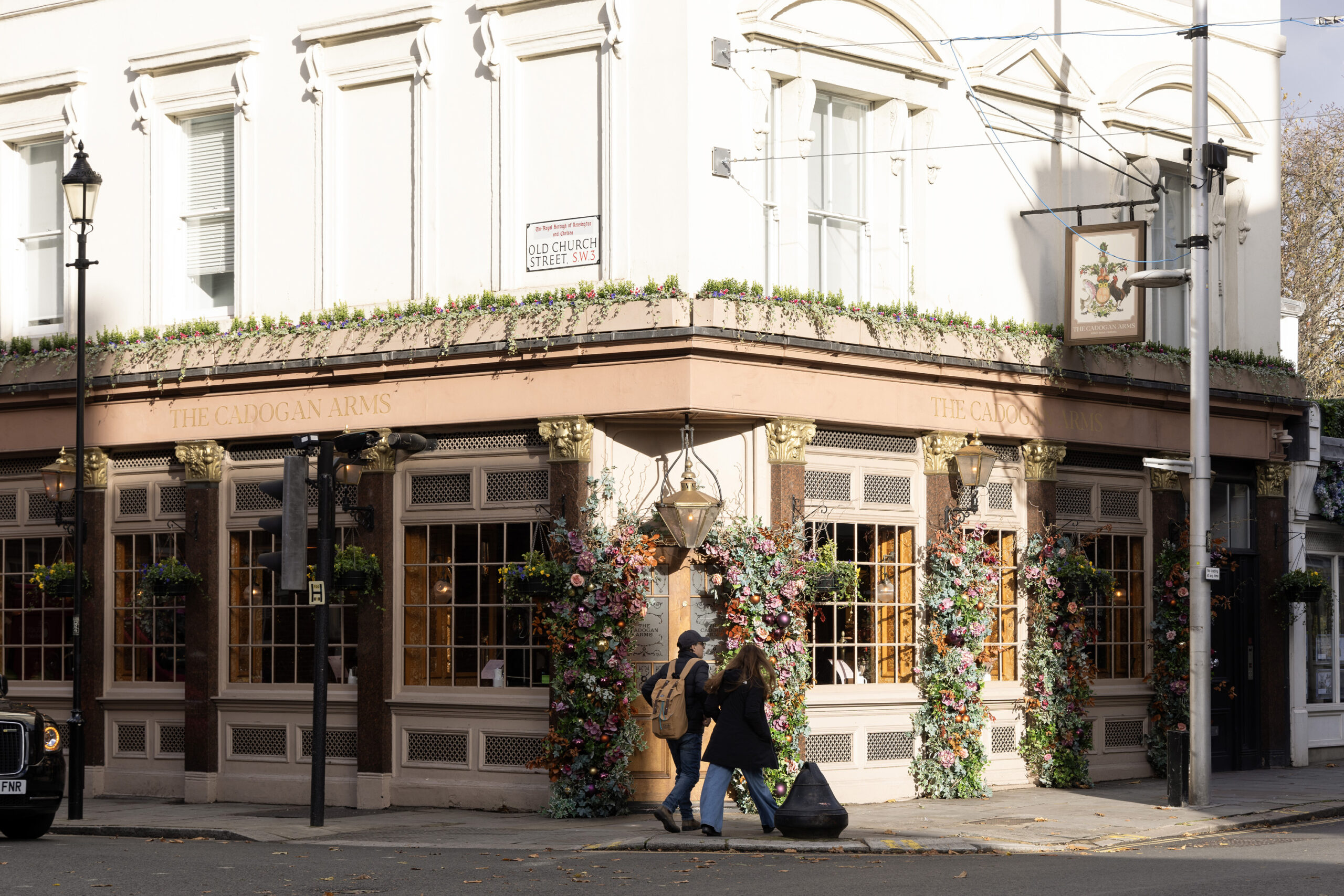 Domus-Nova-Area-Guide-Chelsea-South-Ken-Best-Pub-Cadogan-Arms