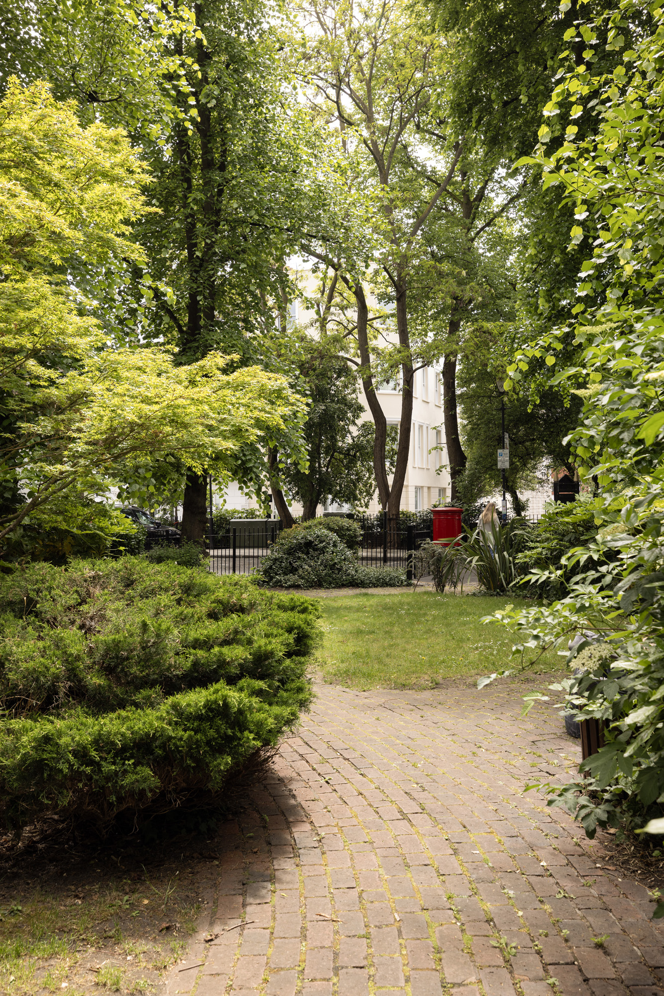 Domus-Nova-Bayswater-Apartment-For-Rent-Monmouth-Road-21_Lo