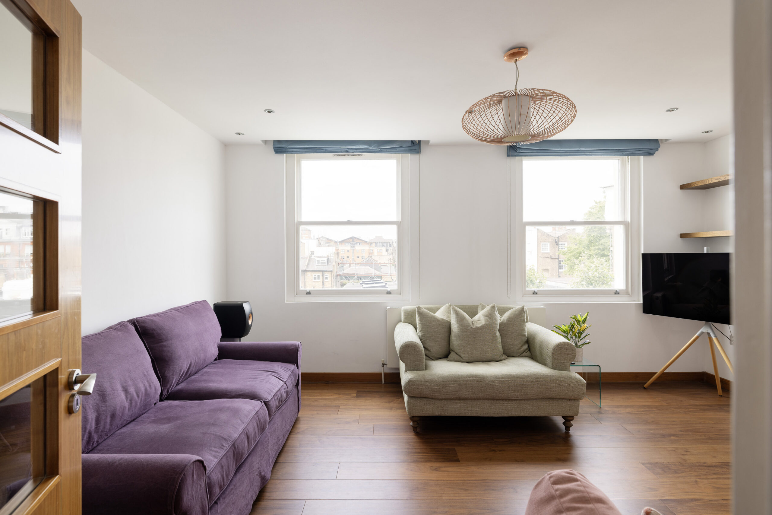 Domus-Nova-Bayswater-Apartment-For-Rent-Monmouth-Road-4_Lo