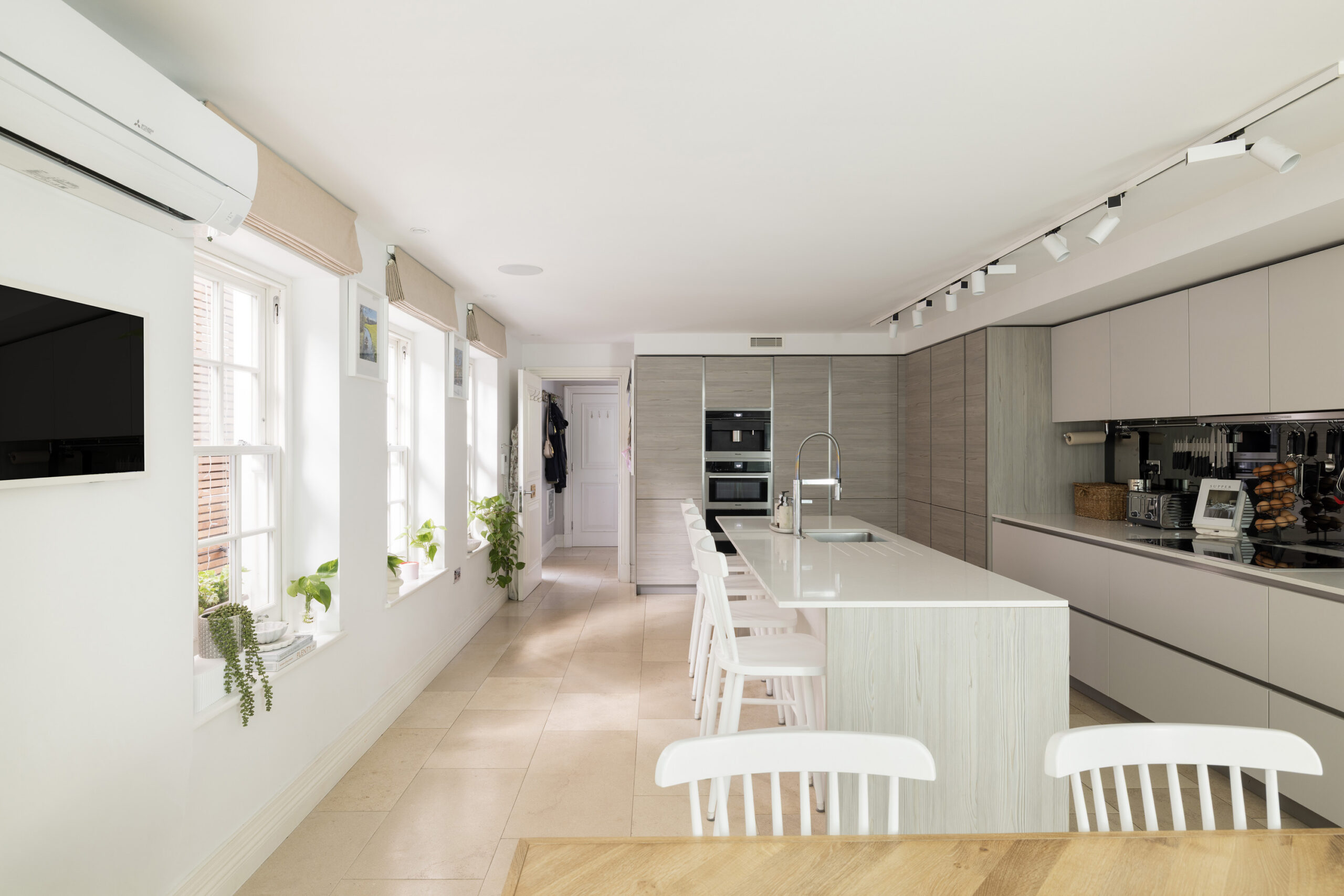 Domus-Nova-Bayswater-House-For-Sale-Hereford-Road-25_Lo