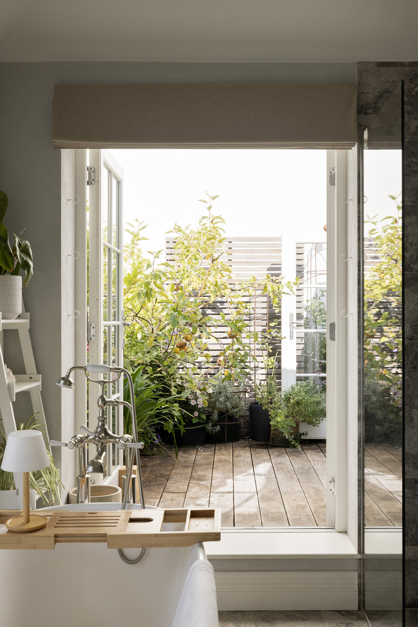 Domus-Nova-Bayswater-House-For-Sale-Hereford-Road-5_Lo