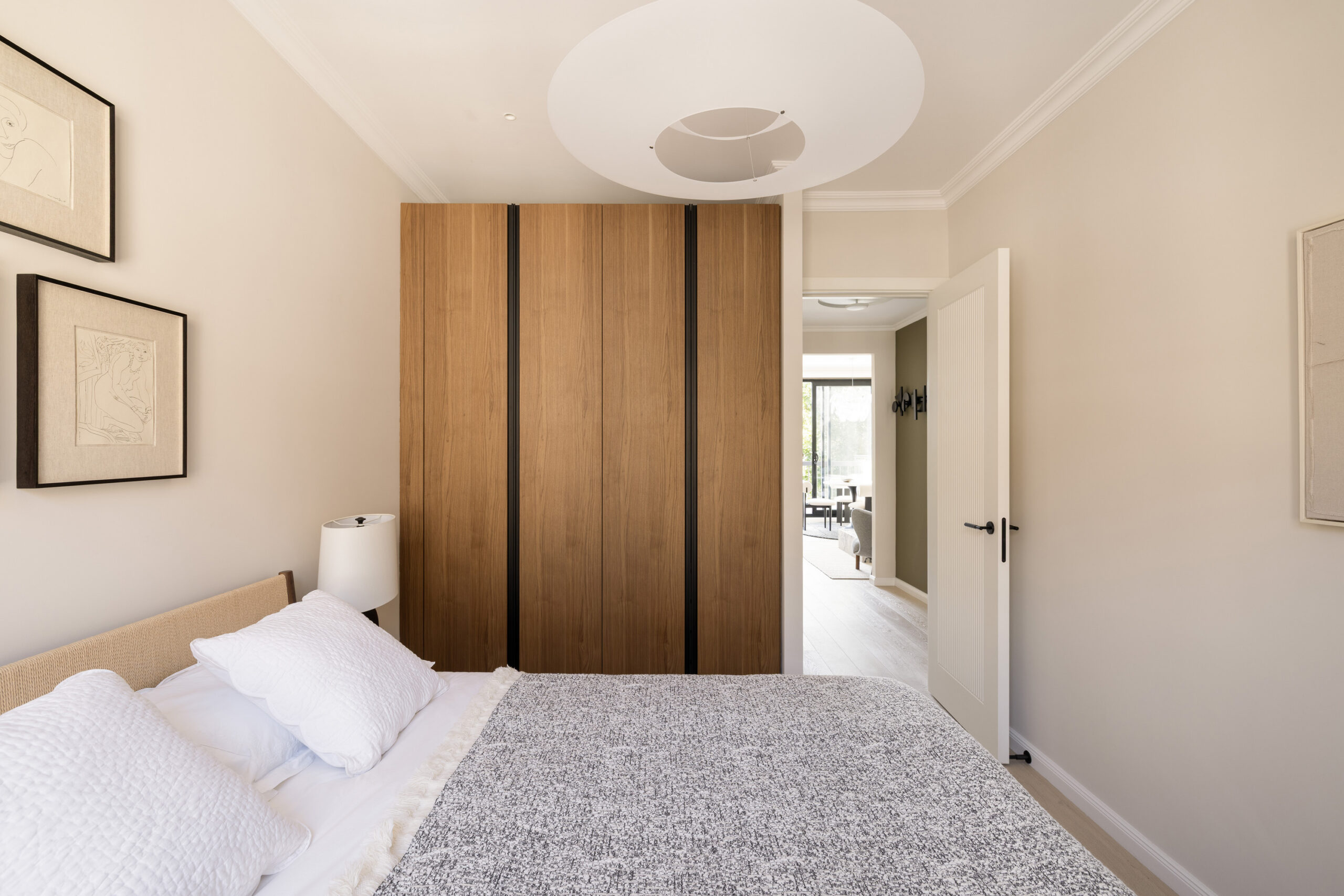 Domus-Nova-Chelsea-Apartment-For-Rent-Elm-Park-Road-2_Lo