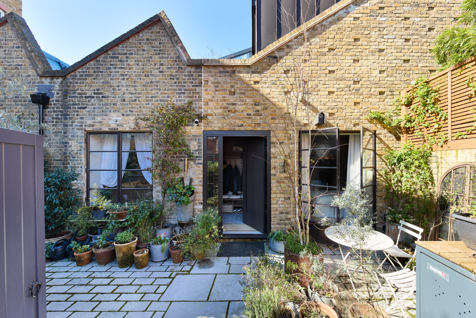 Domus-Nova-Chiswick-House-For-Sale-Prebend-Gardens (9)