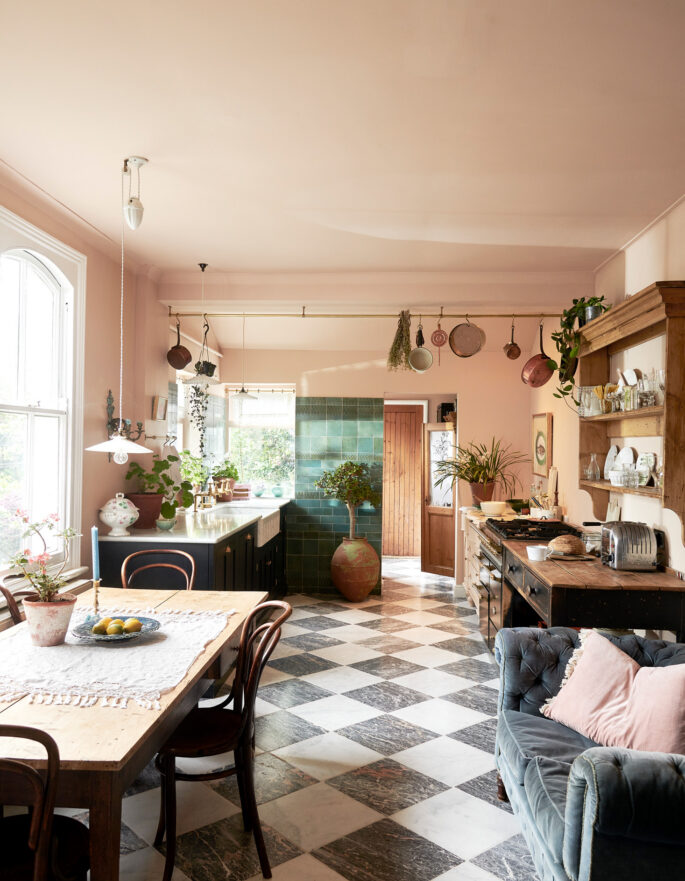 Domus-Nova-Design-Directory-deVOL-Kitchens (10)