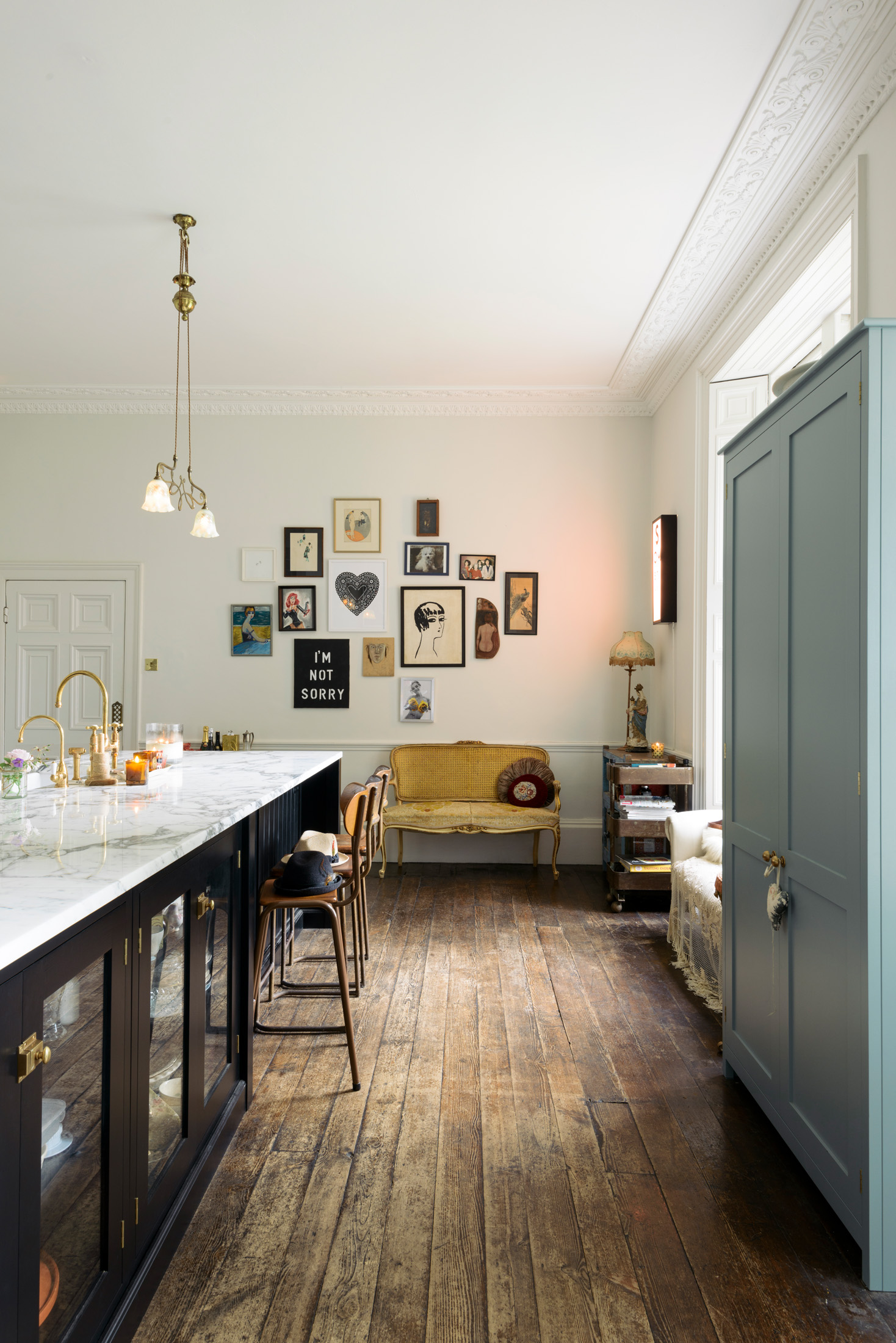 Domus-Nova-Design-Directory-deVOL-Kitchens (3)