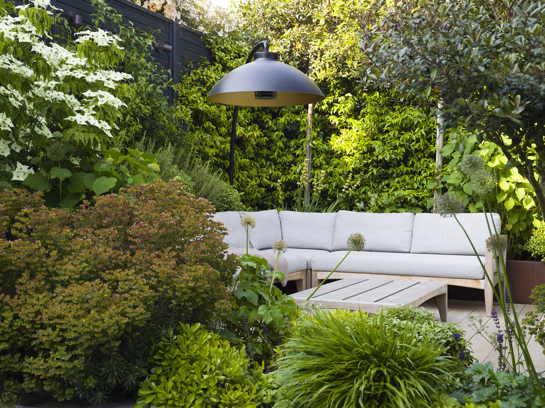 Domus-Nova-Directory-Garden-Club-London (12)