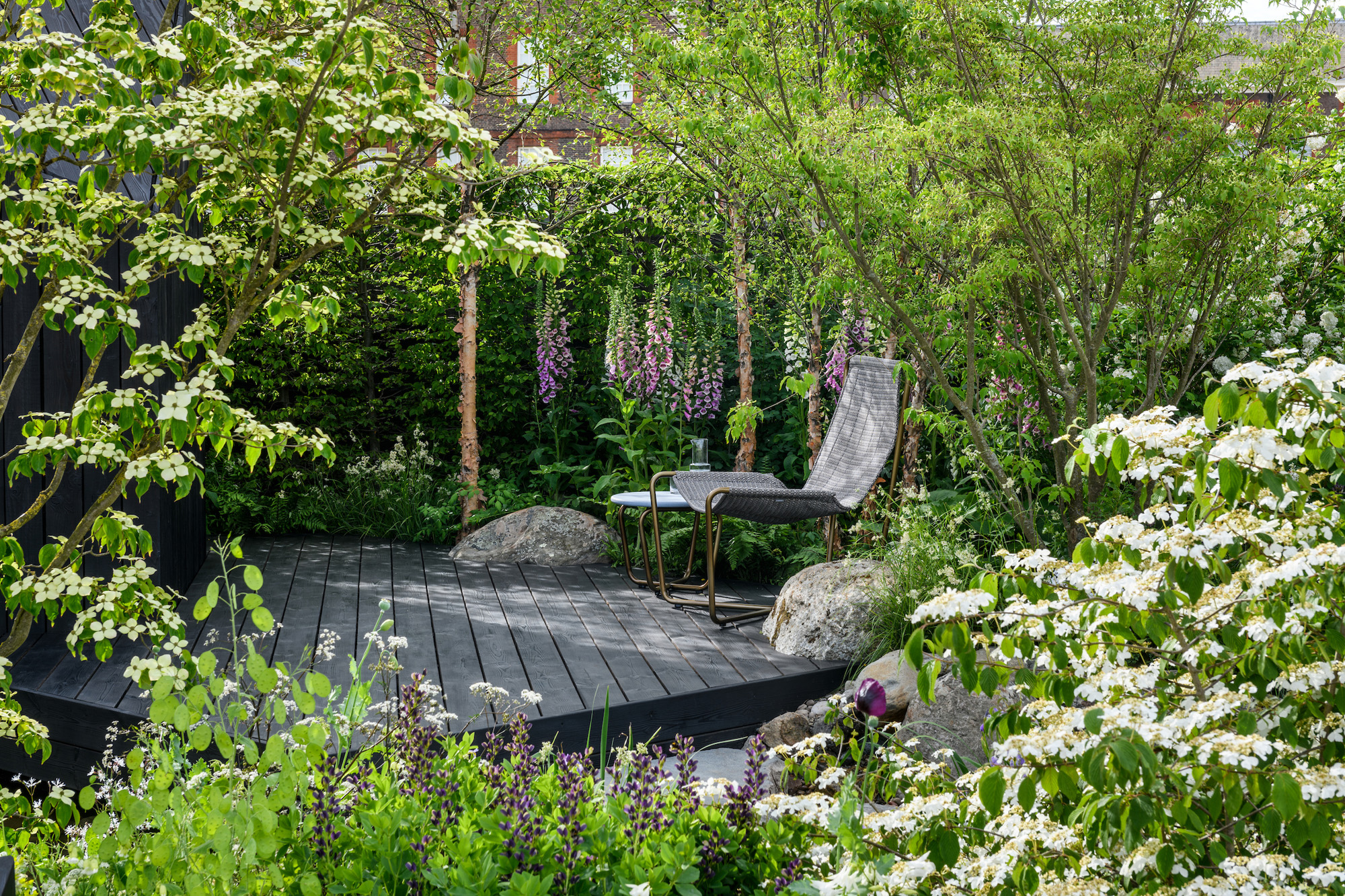 Tony Woods  – A Garden Sanctuary by Hamptons (22nd May 2022)