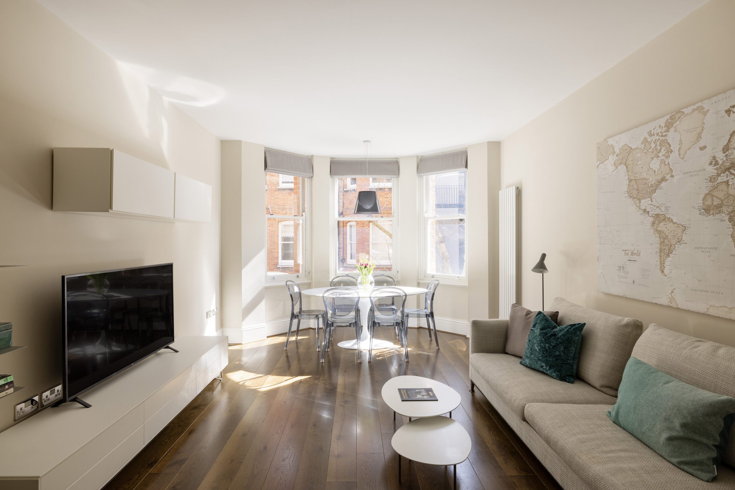 Domus-Nova-Earls-Court-Apartment-For-Rent-Nevern-Square-12_Lo