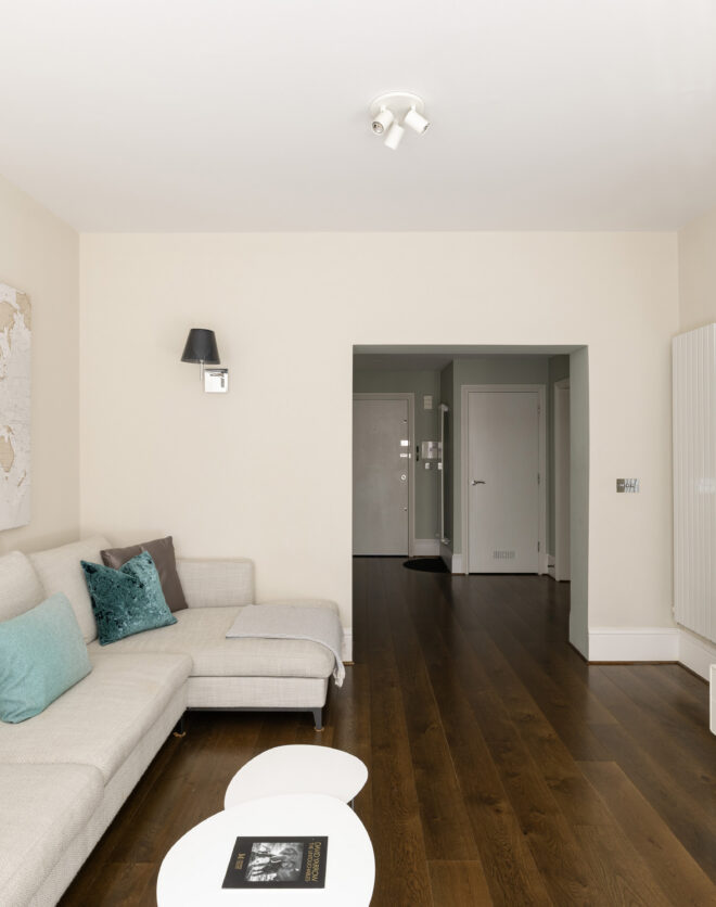 Domus-Nova-Earls-Court-Apartment-For-Rent-Nevern-Square-14_Lo