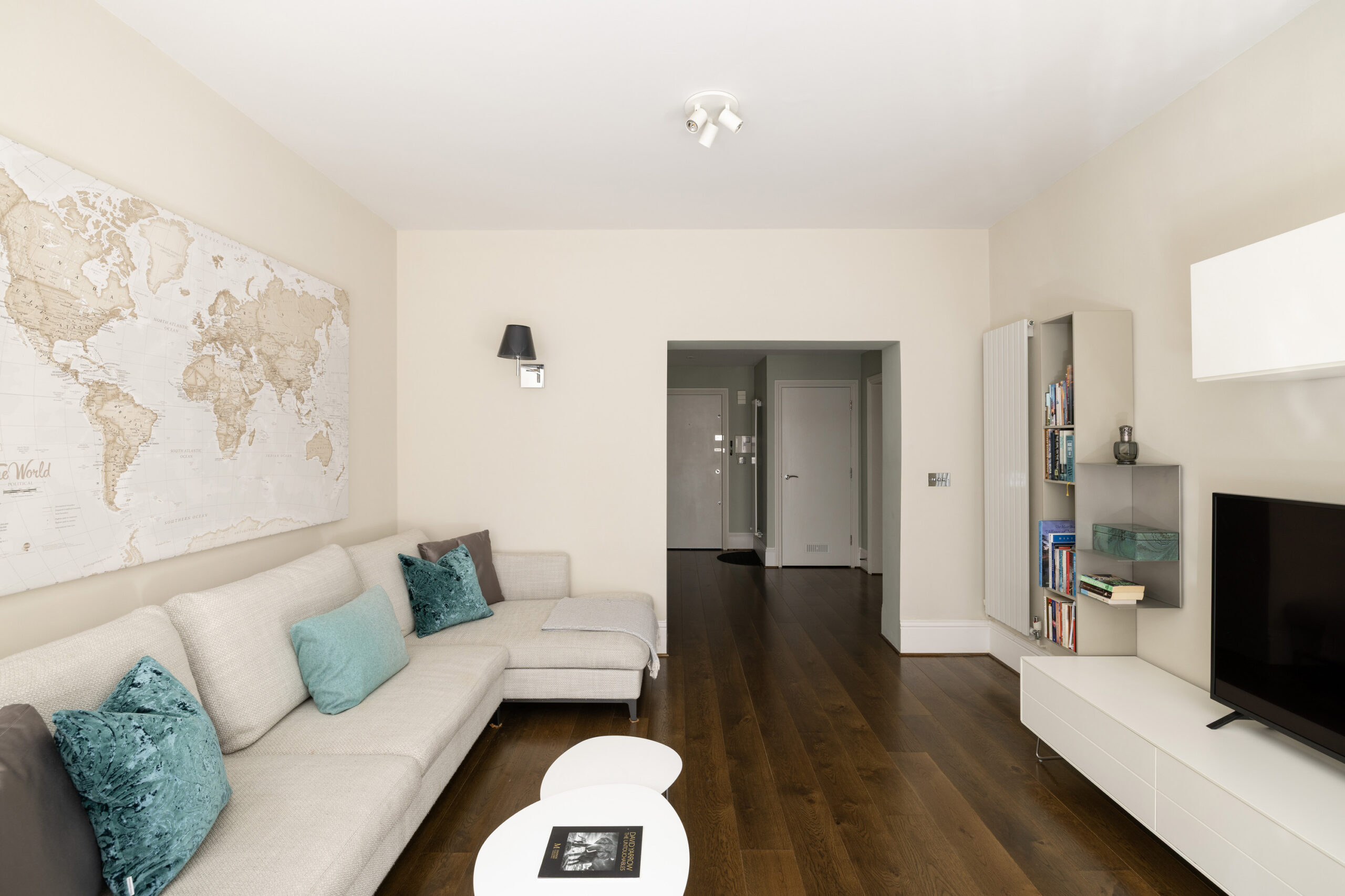 Domus-Nova-Earls-Court-Apartment-For-Rent-Nevern-Square-14_Lo