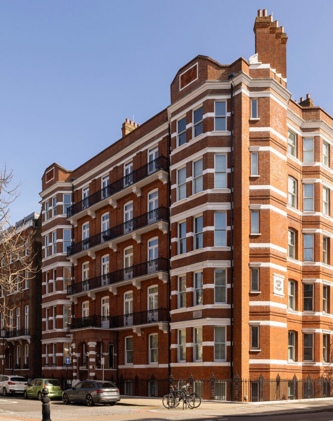 Domus-Nova-Earls-Court-Apartment-For-Rent-Nevern-Square-25_Lo_